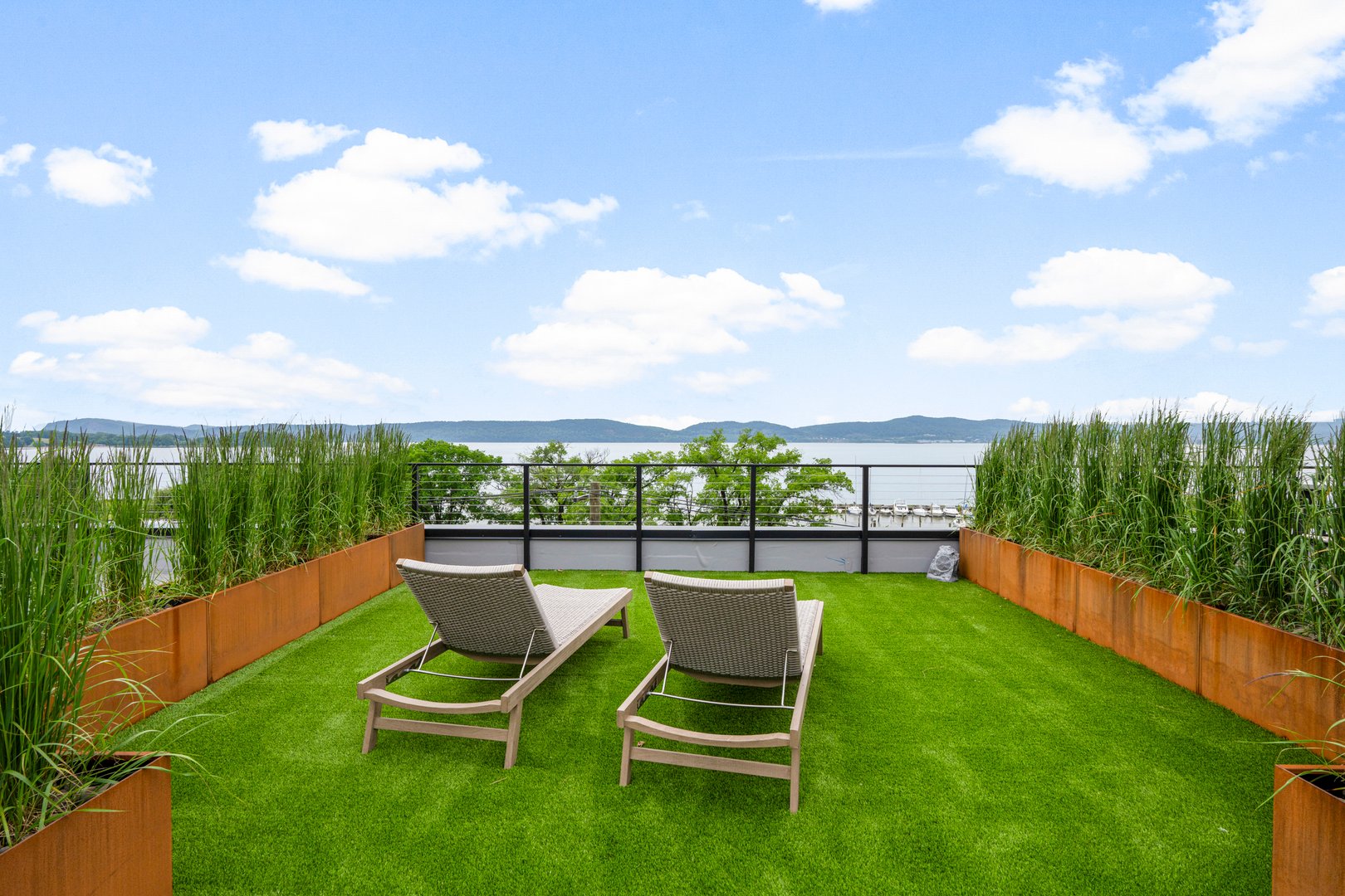 25 Riverside Avenue  #211 Photo 8