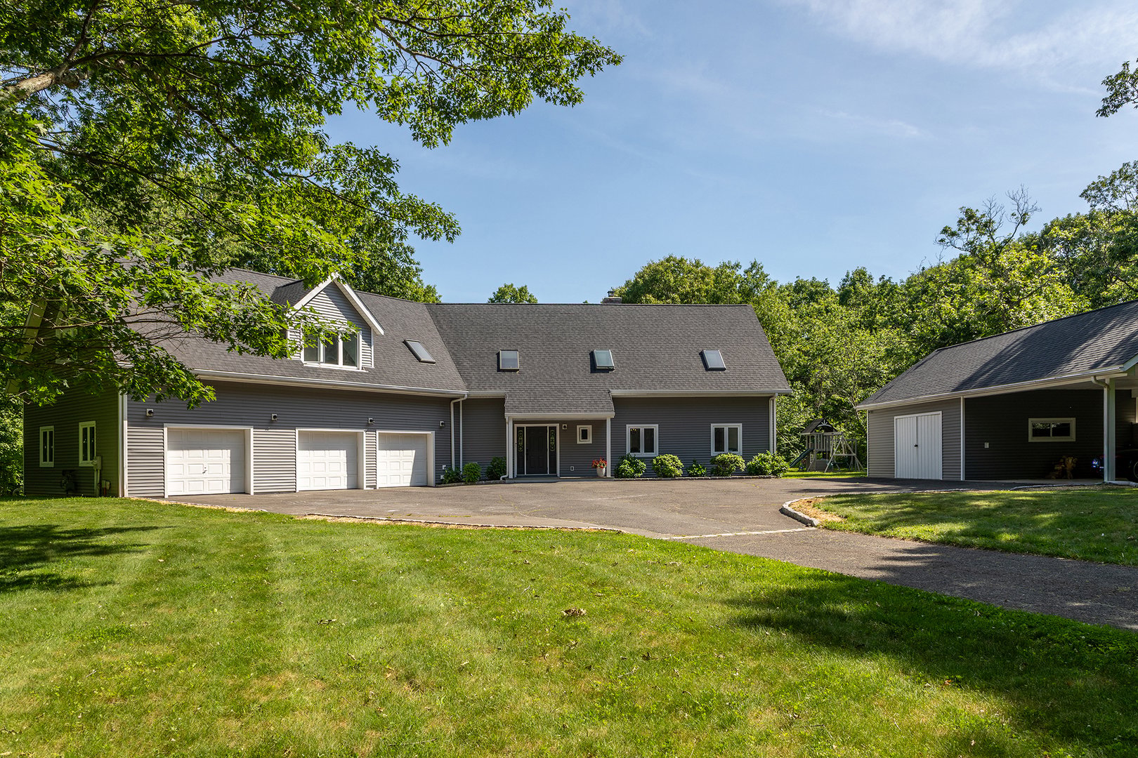 28 Drewbarrie Lane Photo 11