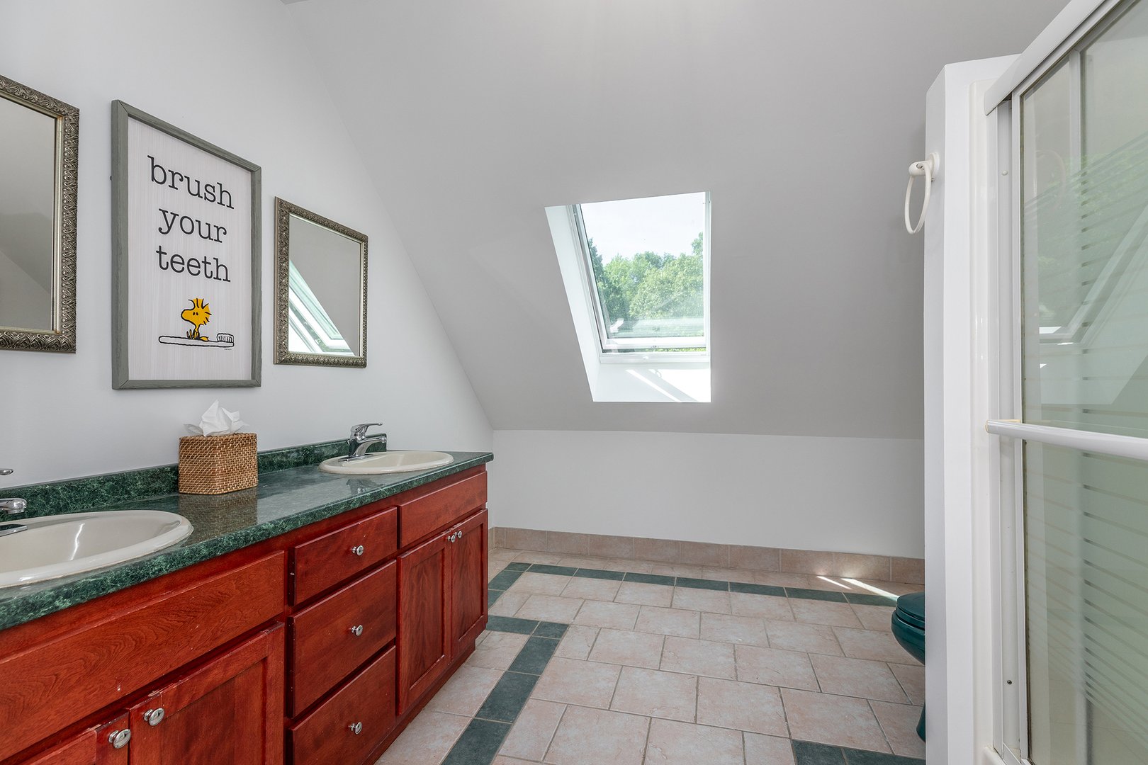 28 Drewbarrie Lane Photo 40