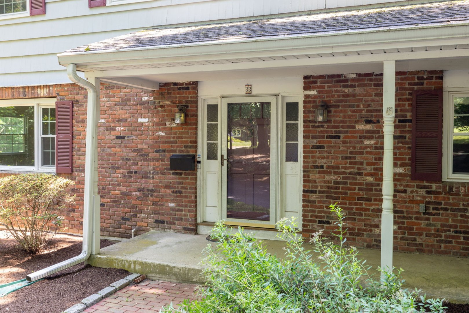 33 Hurds Hill Road Photo 4