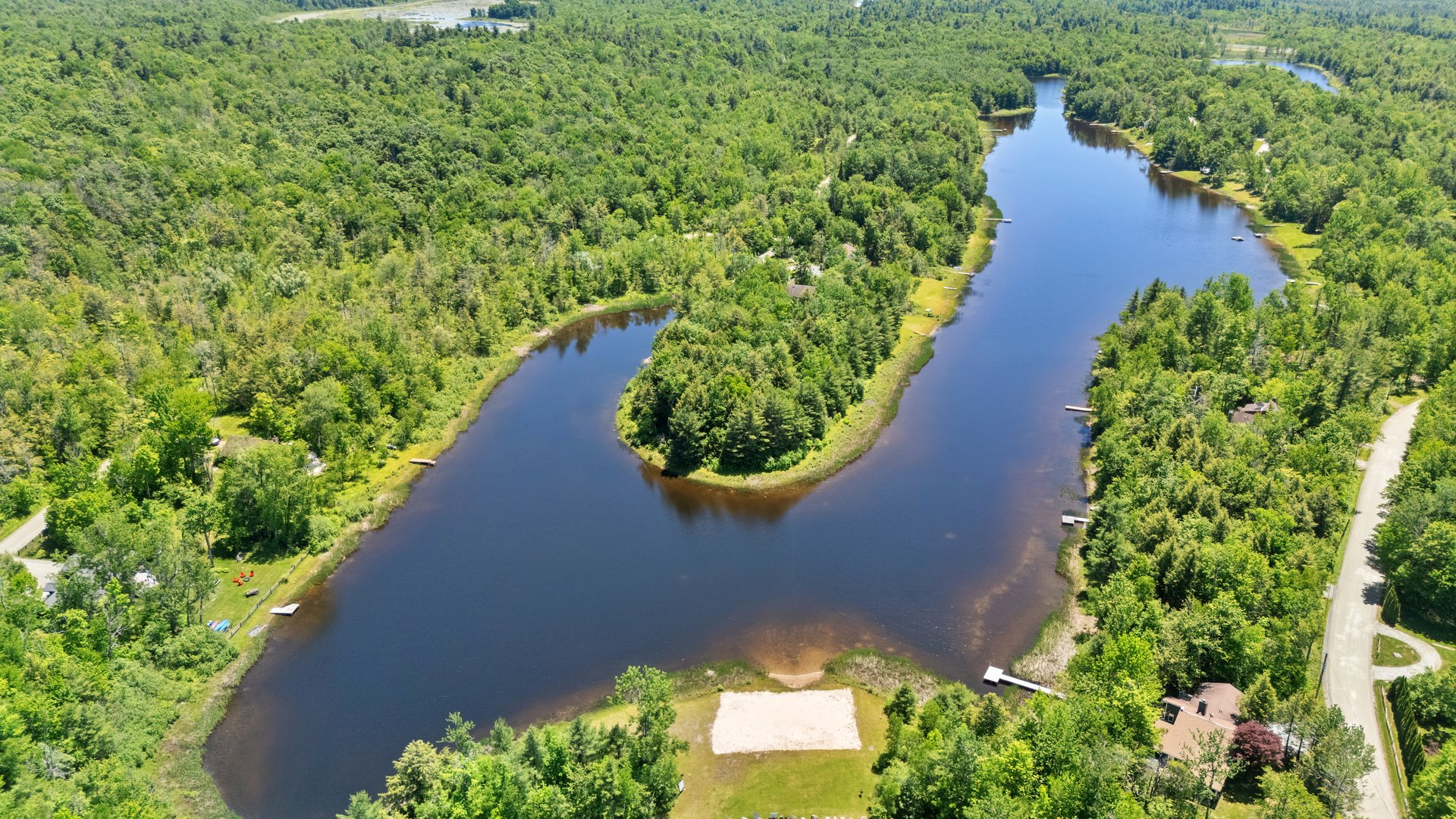 410 Long Bow Ln Photo 2