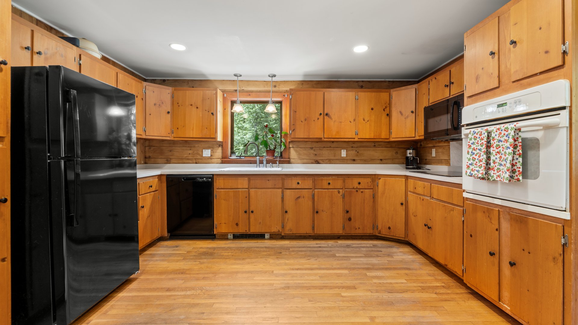 410 Long Bow Ln Photo 13