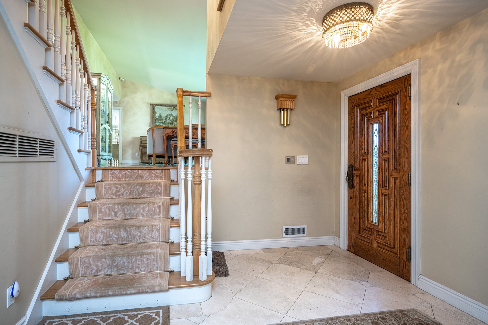12 Lark Avenue Photo 4