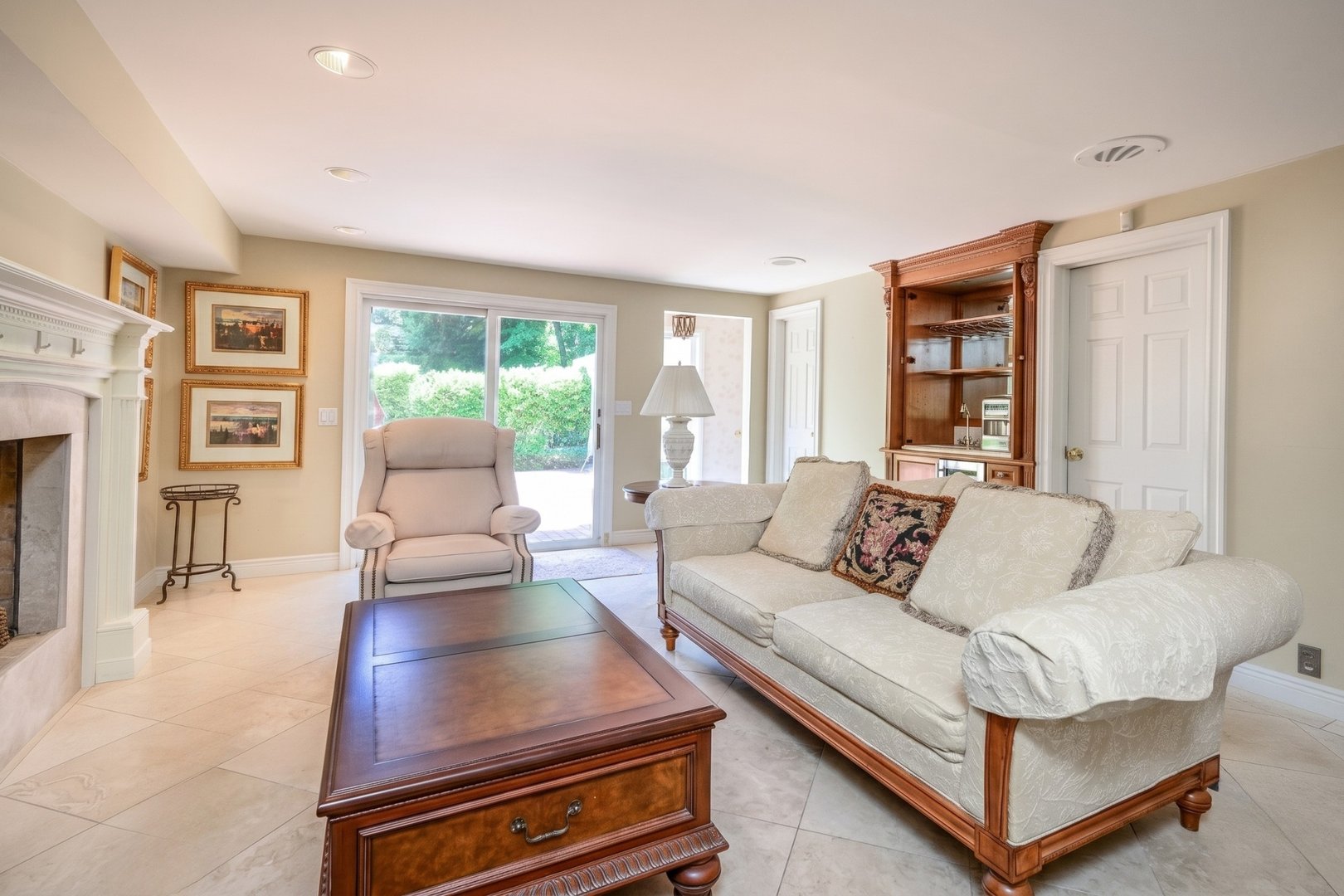 12 Lark Avenue Photo 5