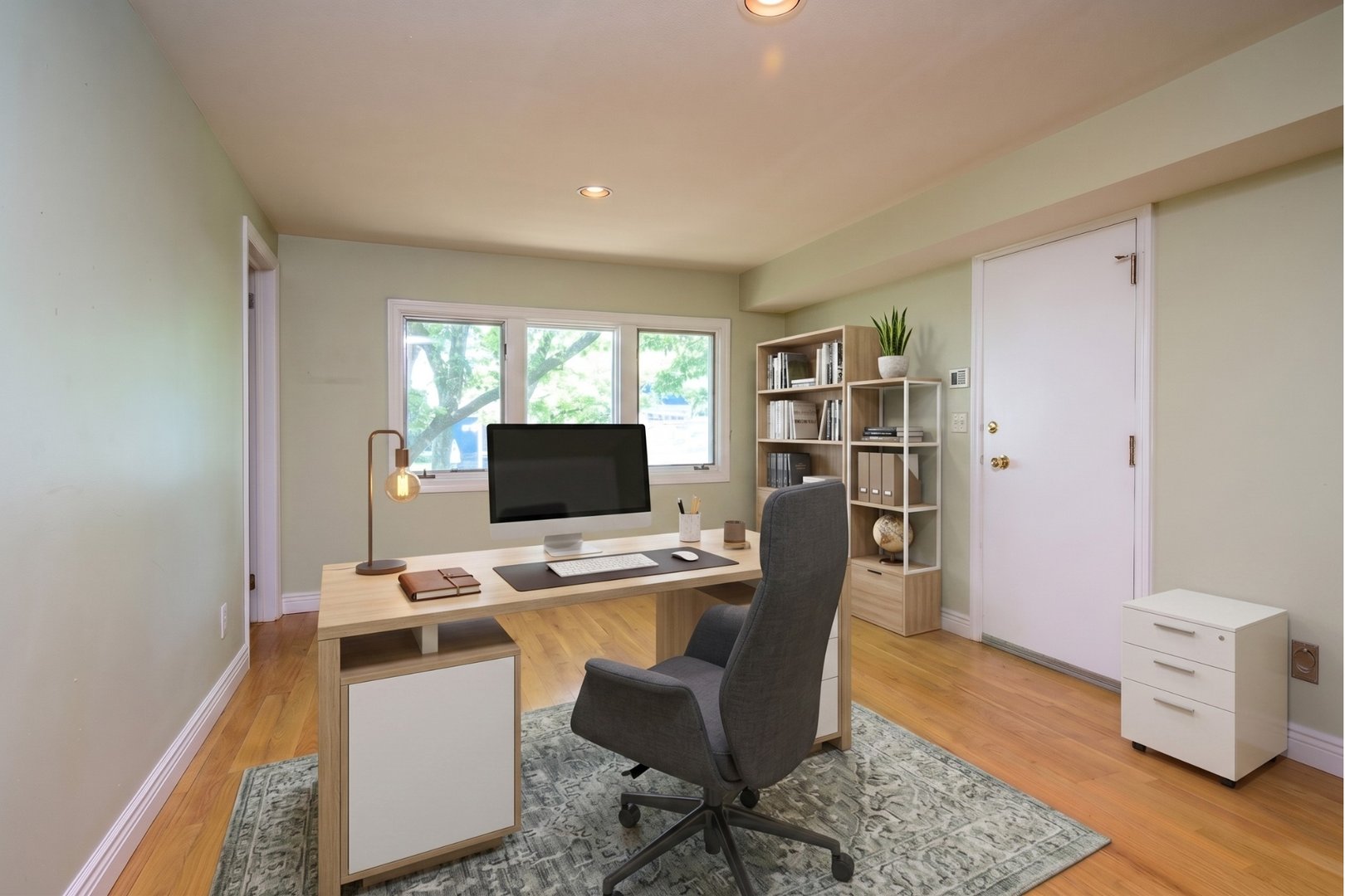 12 Lark Avenue Photo 6