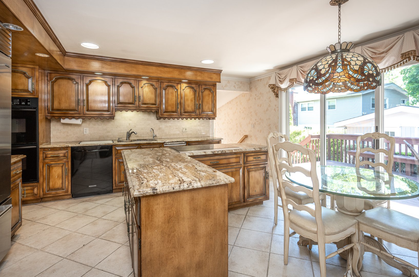 12 Lark Avenue Photo 15