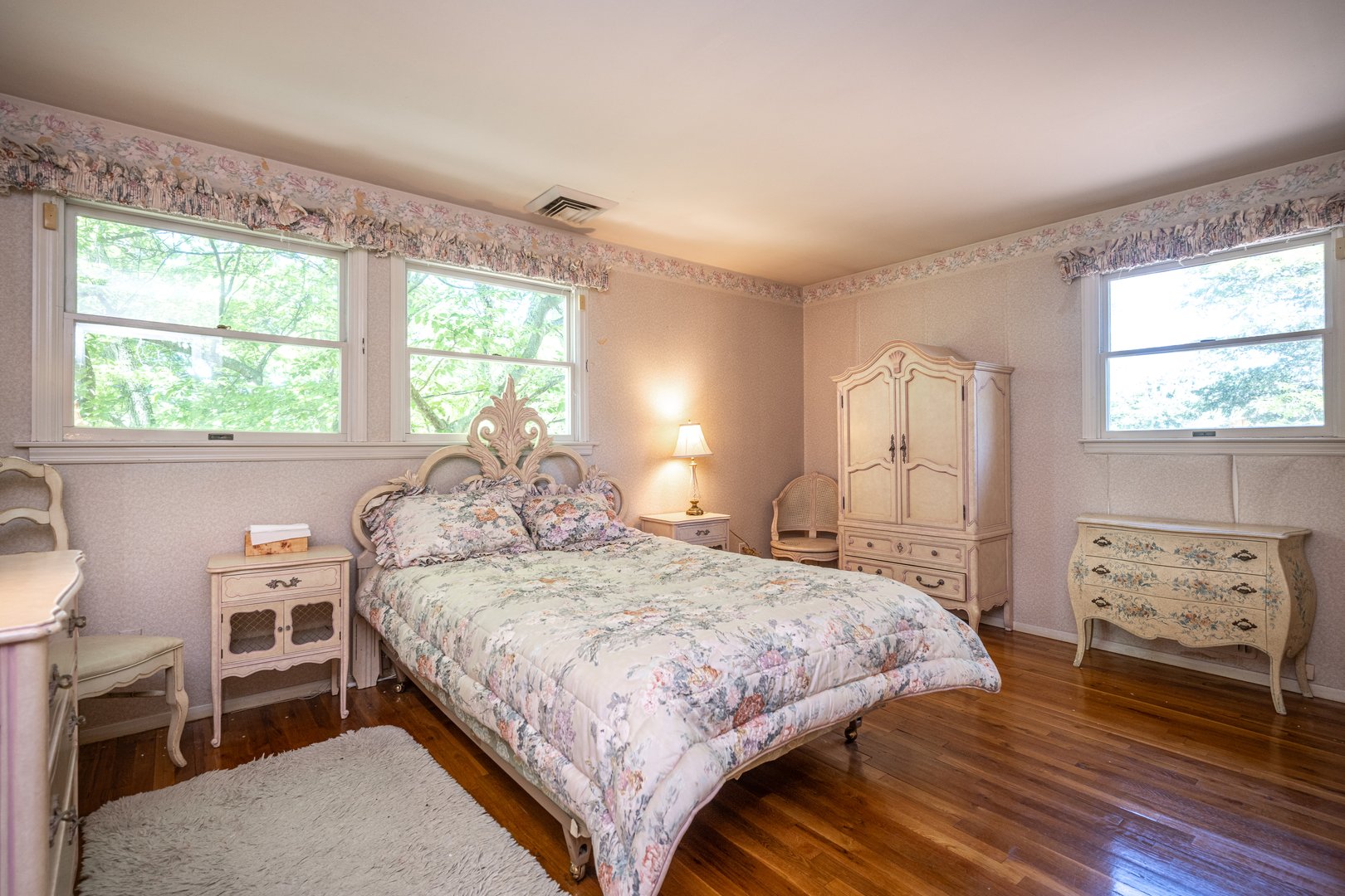 12 Lark Avenue Photo 20