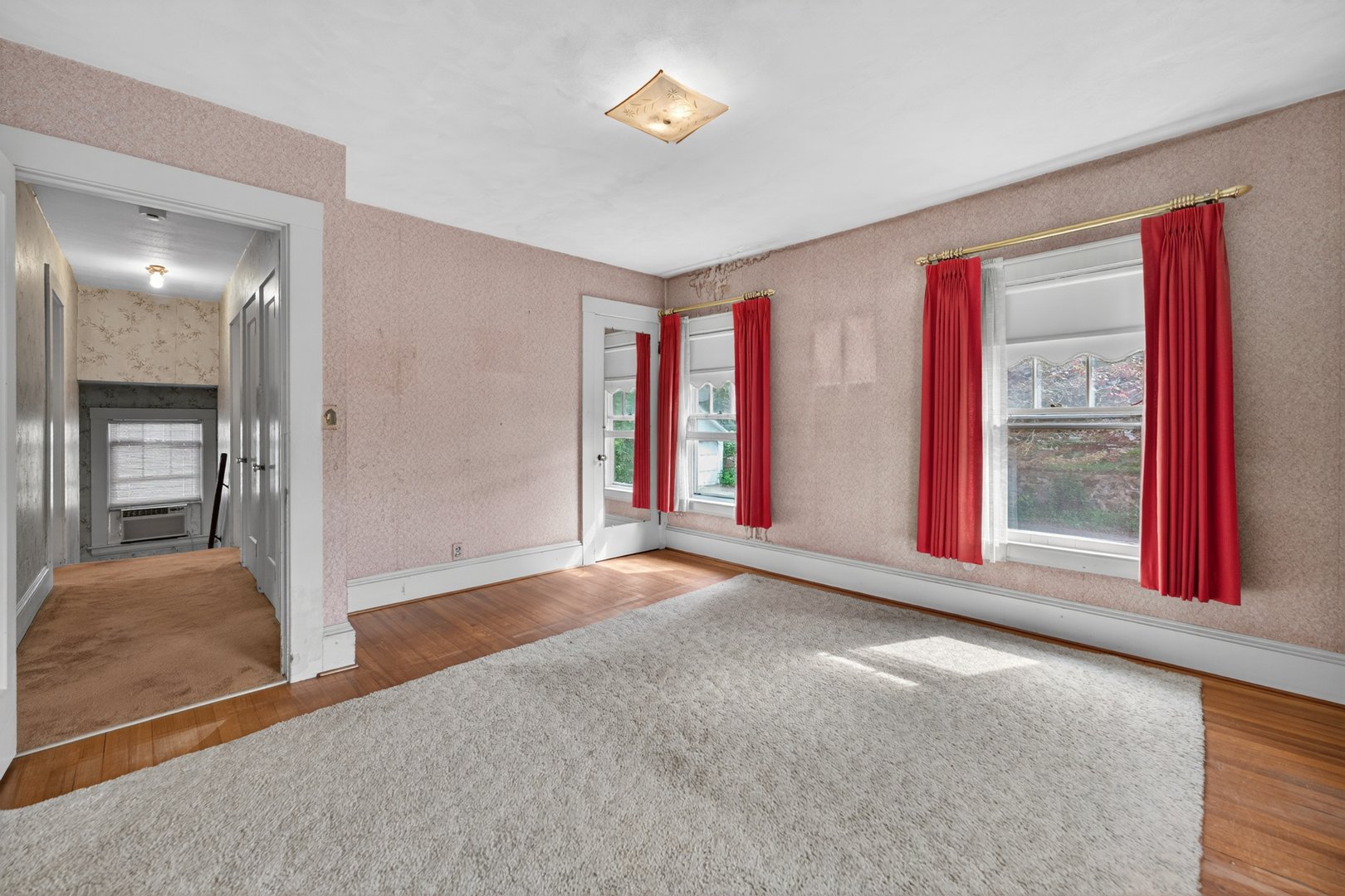 226 Broadway Photo 27