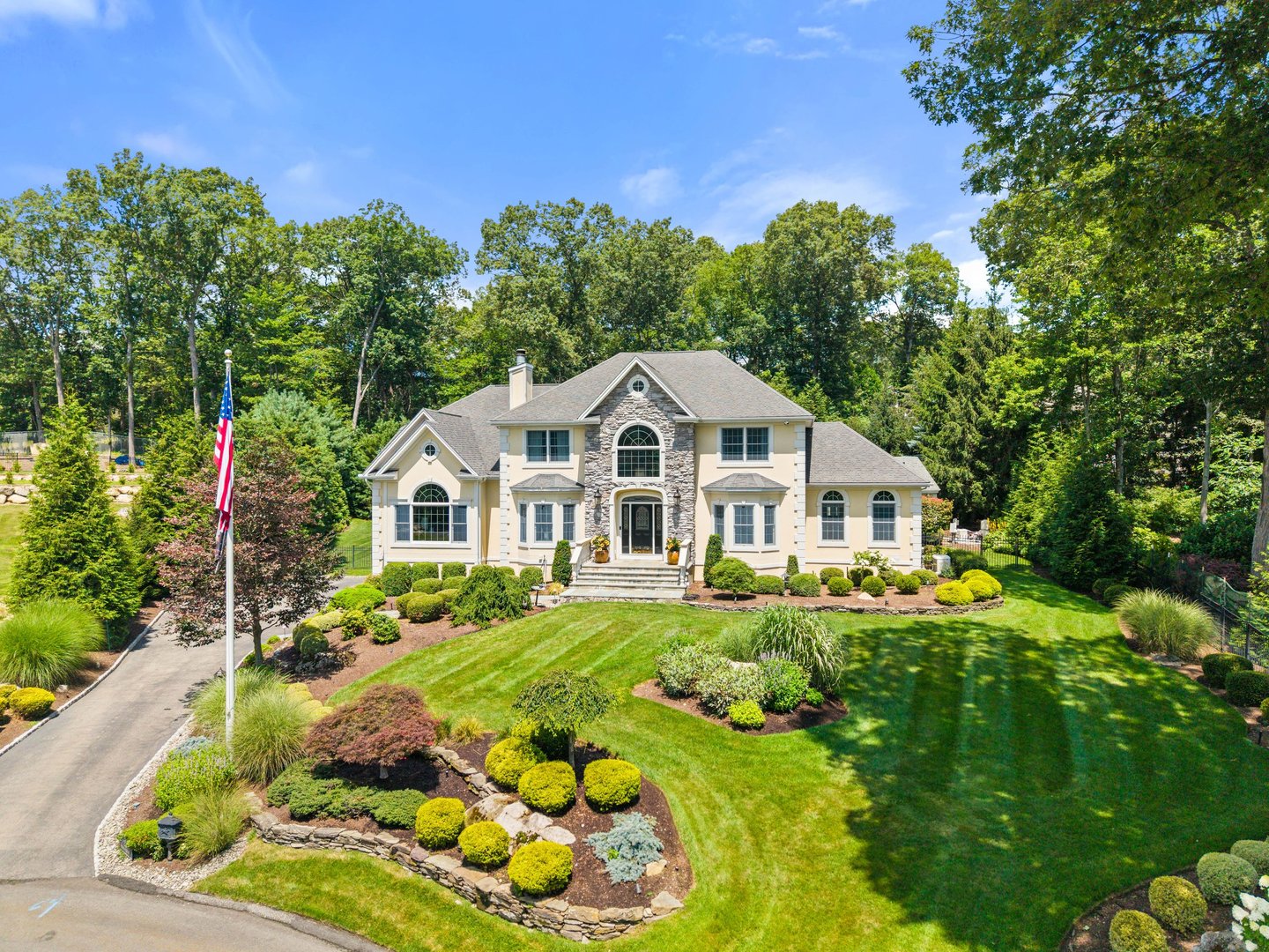 22 Perrins Peak Road Photo 2