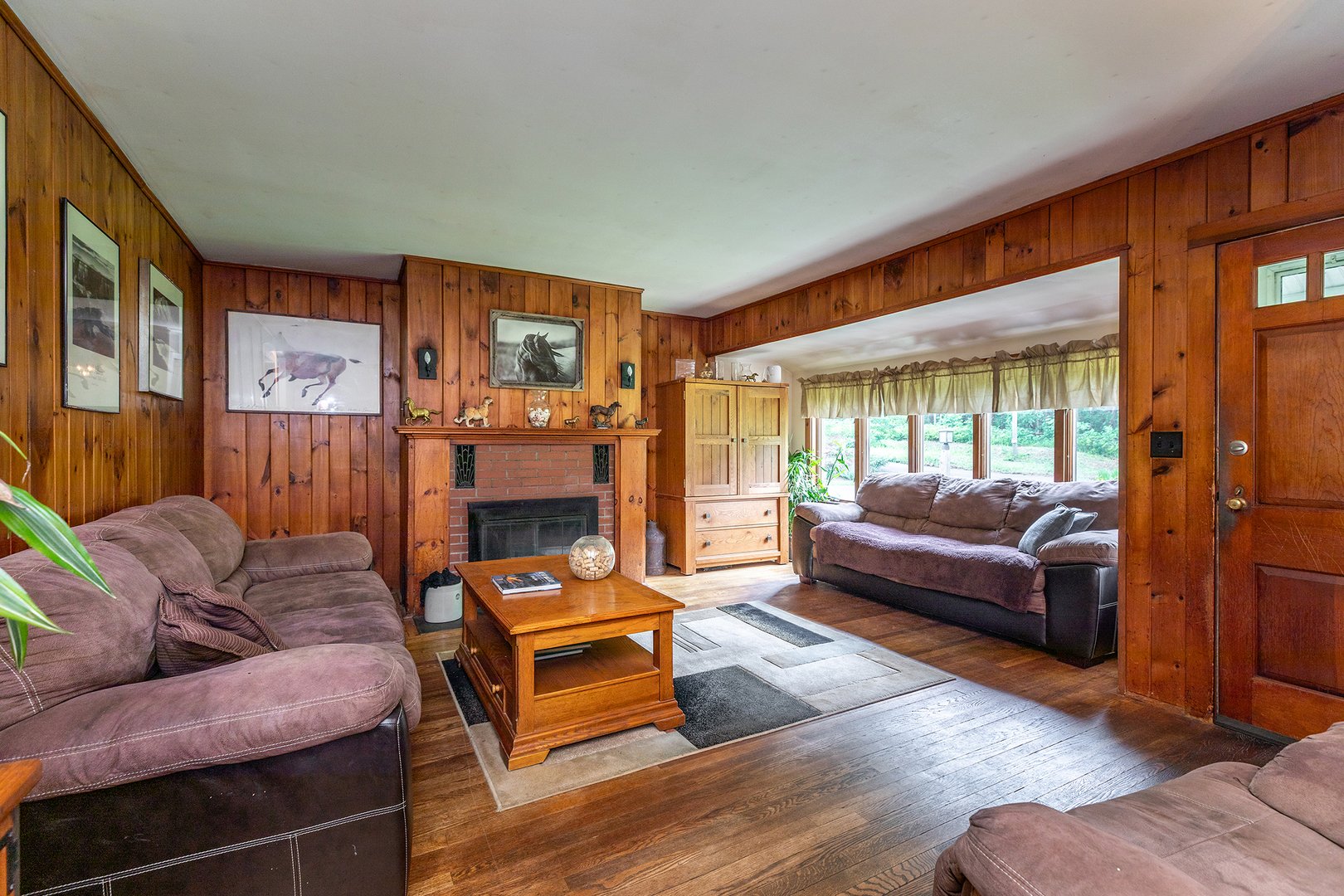 70 Reed Road Photo 8