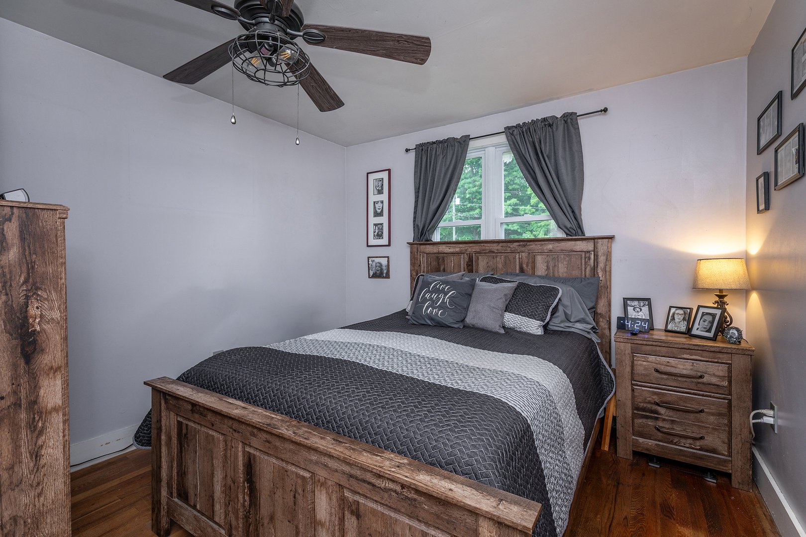 70 Reed Road Photo 15