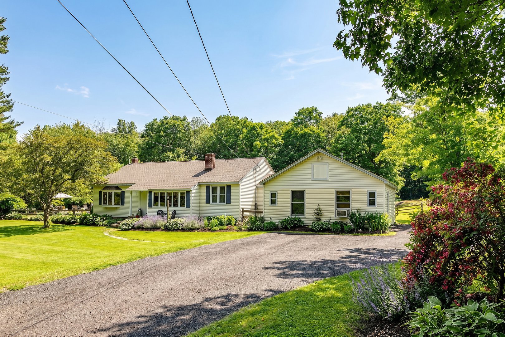 70 Reed Road Photo 22