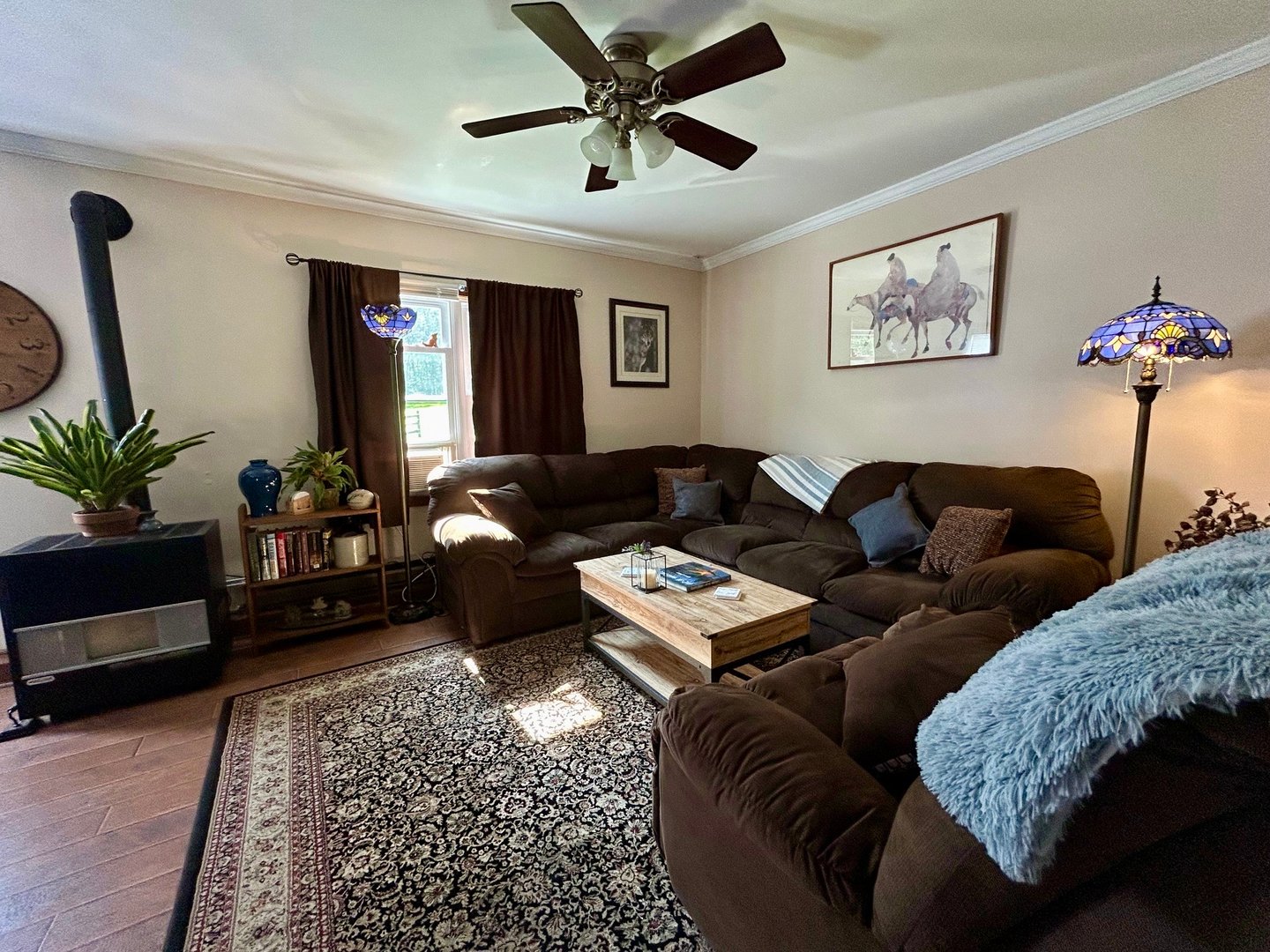 70 Reed Road Photo 36