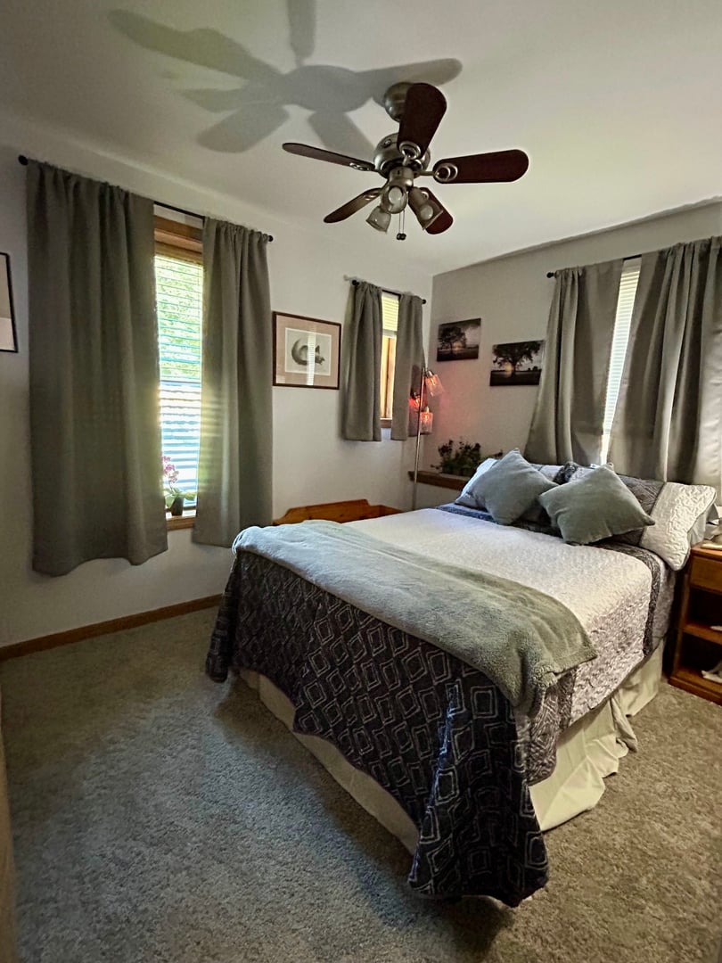 70 Reed Road Photo 37