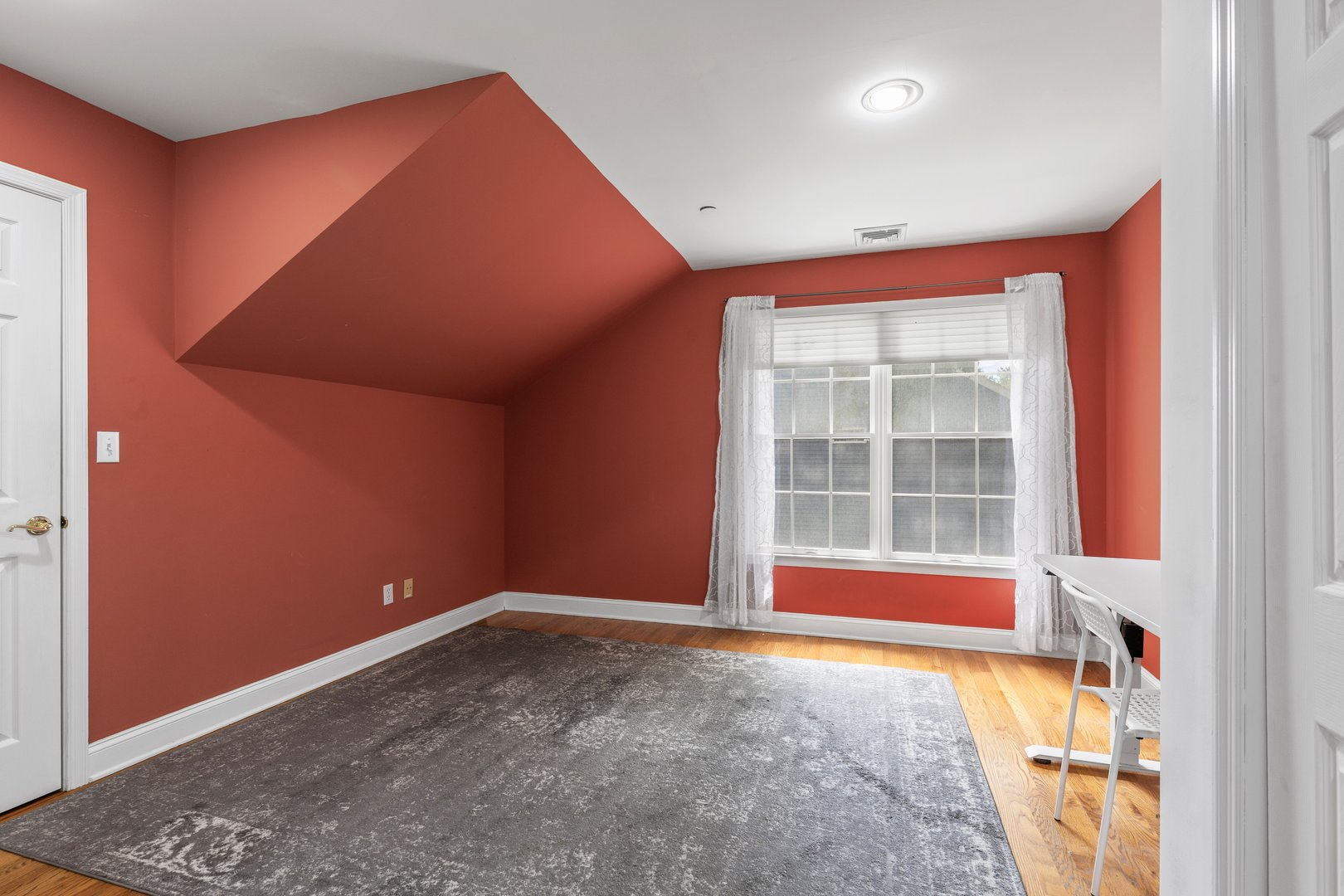 30 Sheldon Street Photo 25