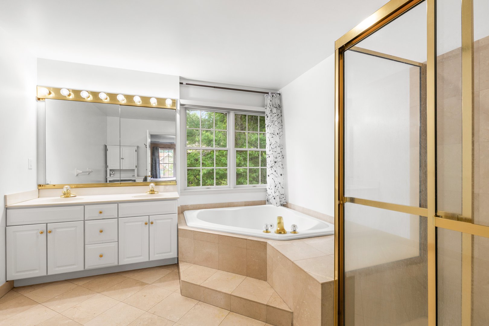 30 Sheldon Street Photo 26