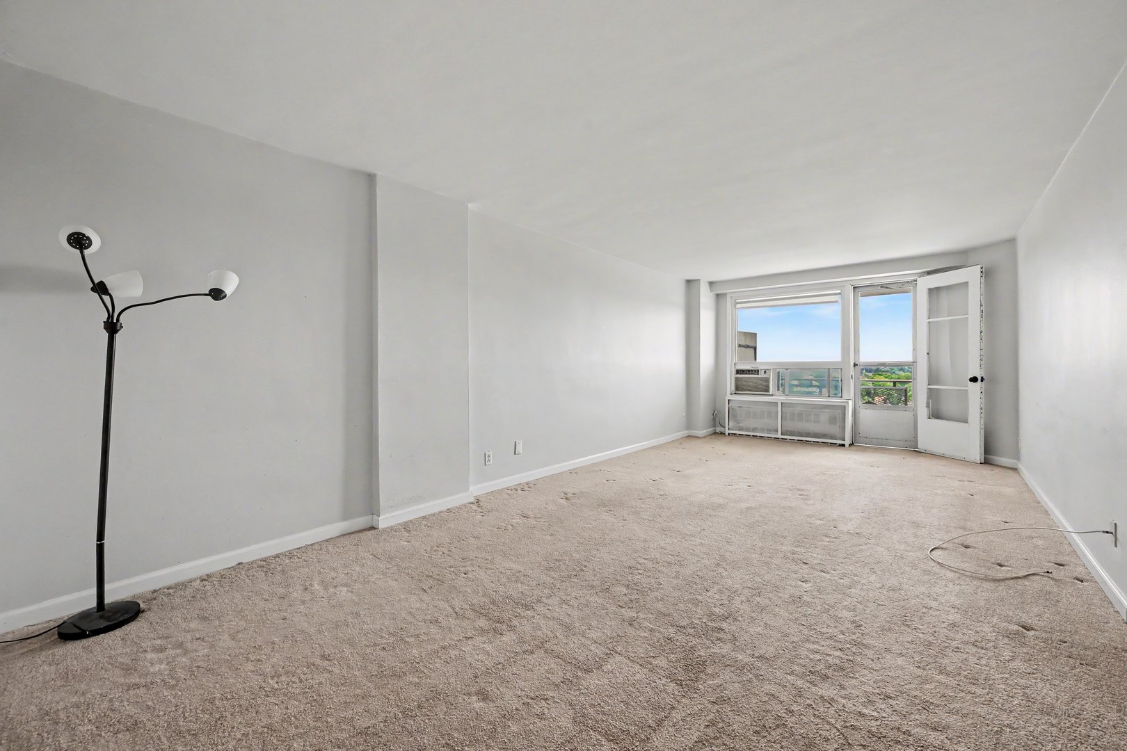 71 Strawberry Hill Avenue  #909 Photo 6