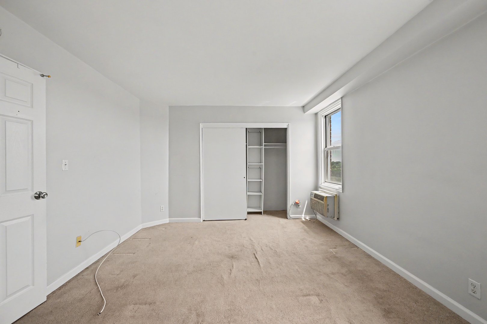 71 Strawberry Hill Avenue  #909 Photo 14