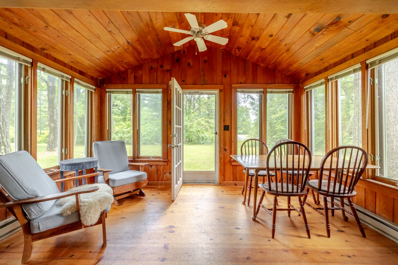8 Heberts Cove Photo 9