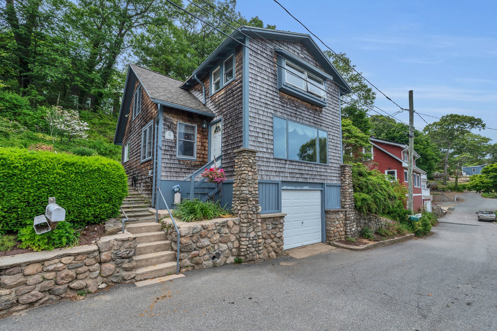 16 Ledge Road Photo 1