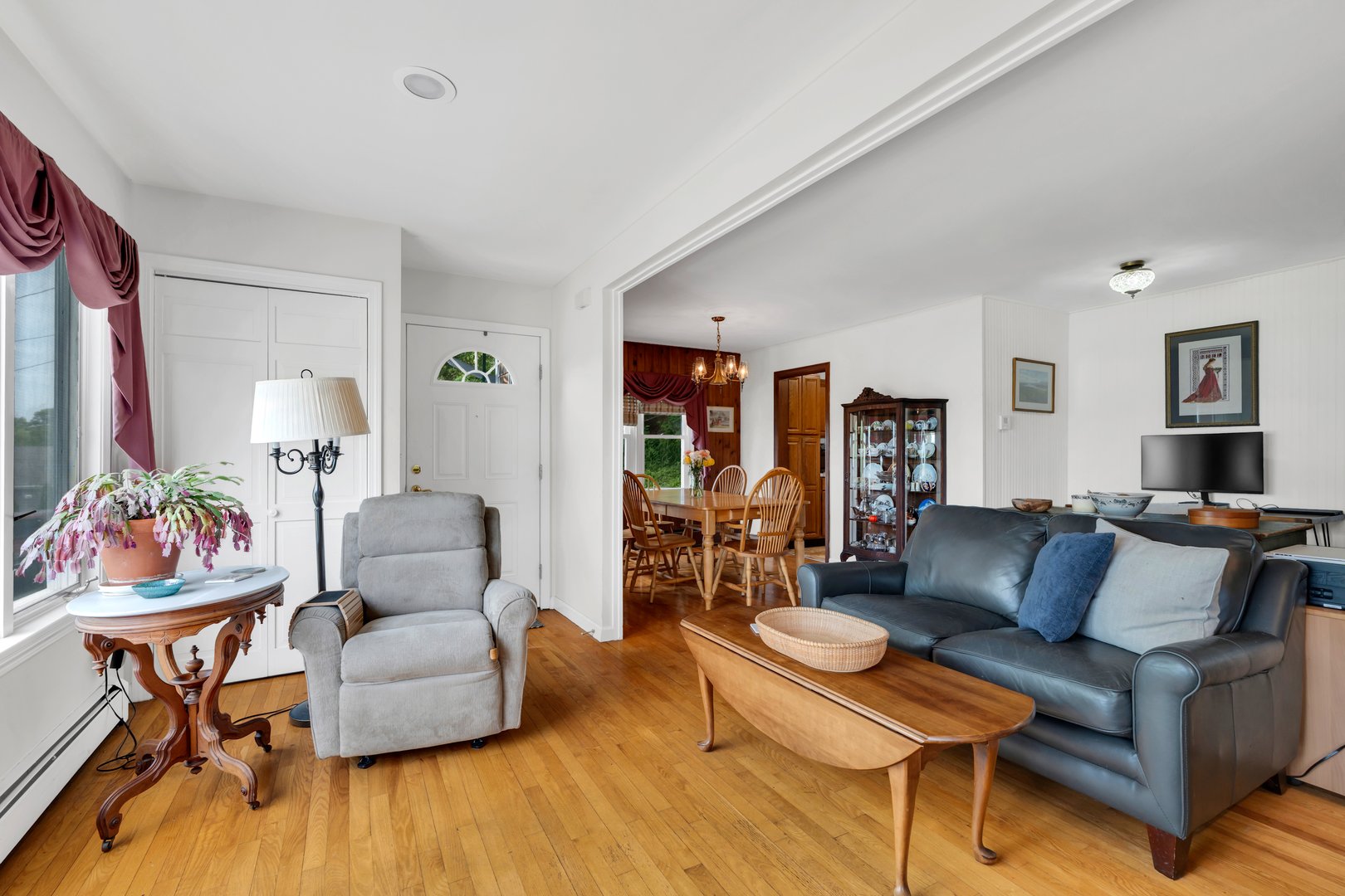 16 Ledge Road Photo 7