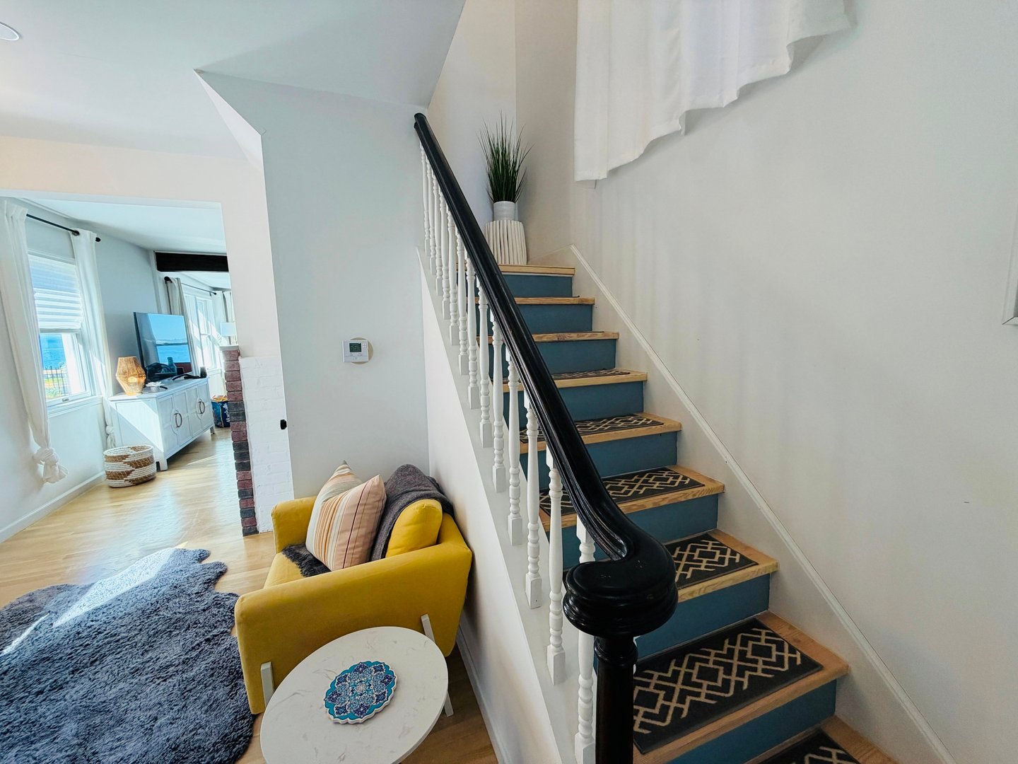 241 Townsend Avenue Photo 2