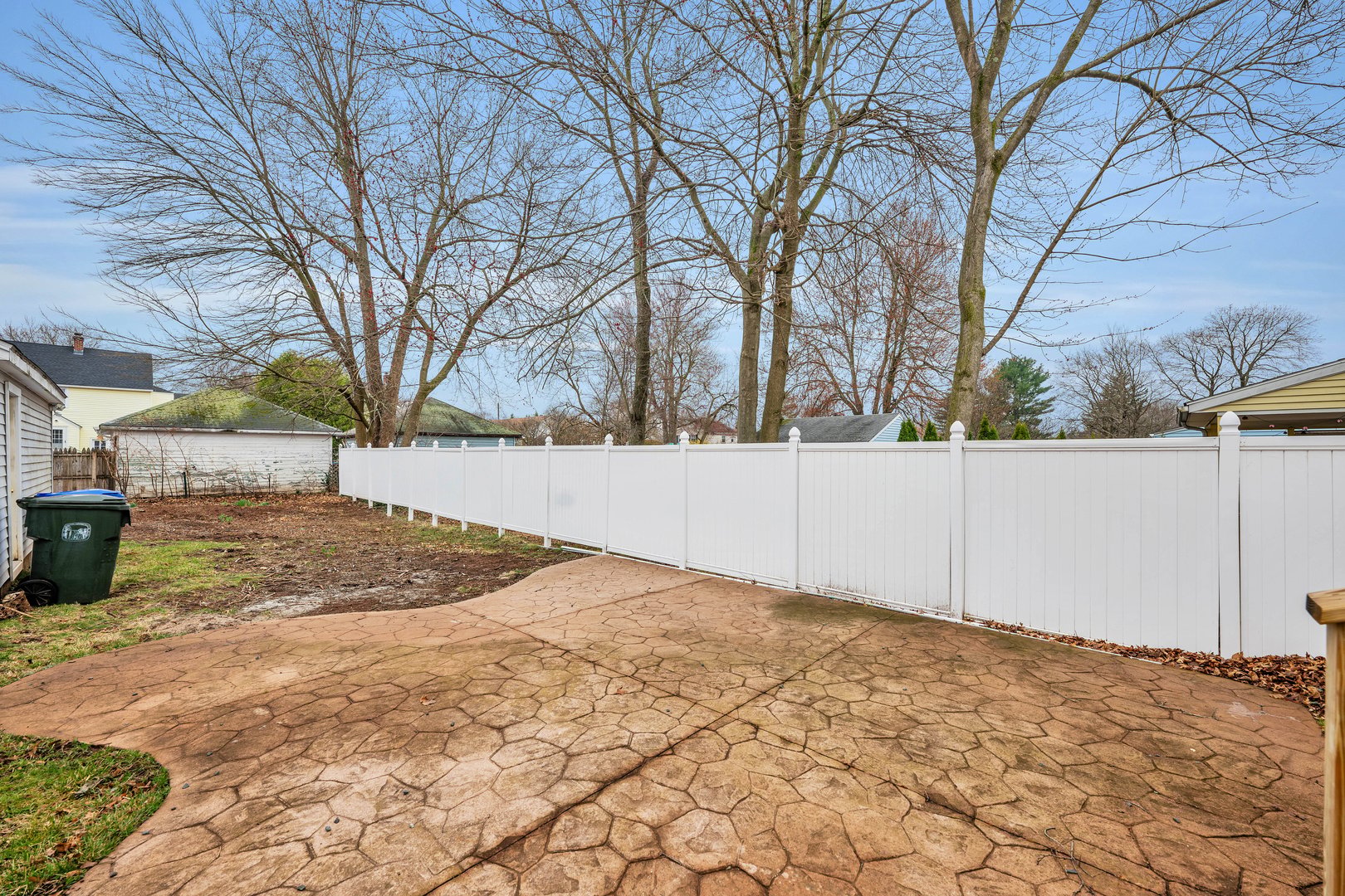 39 Robbins Avenue Photo 22