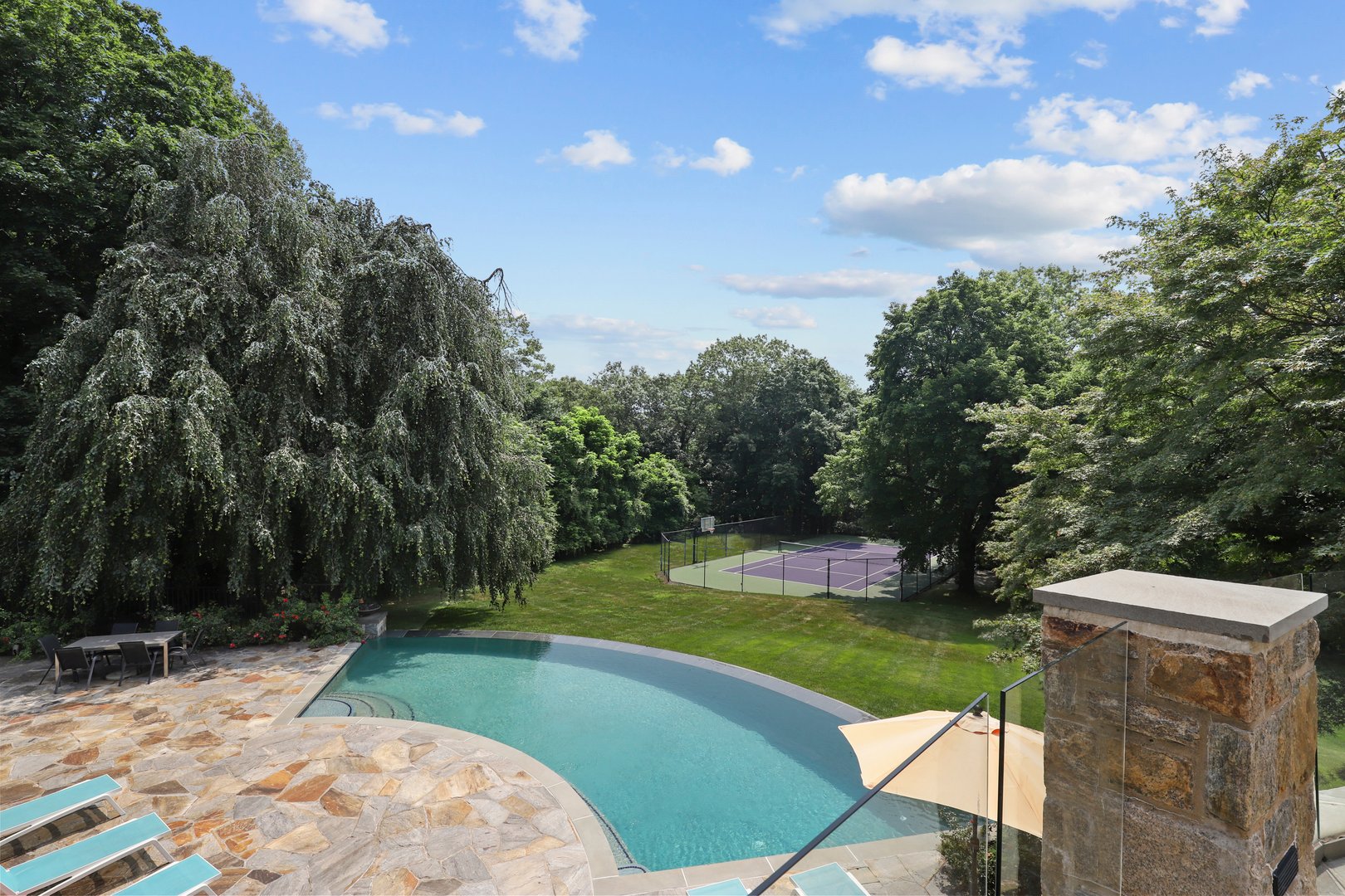 383 Woodlands Road Photo 39