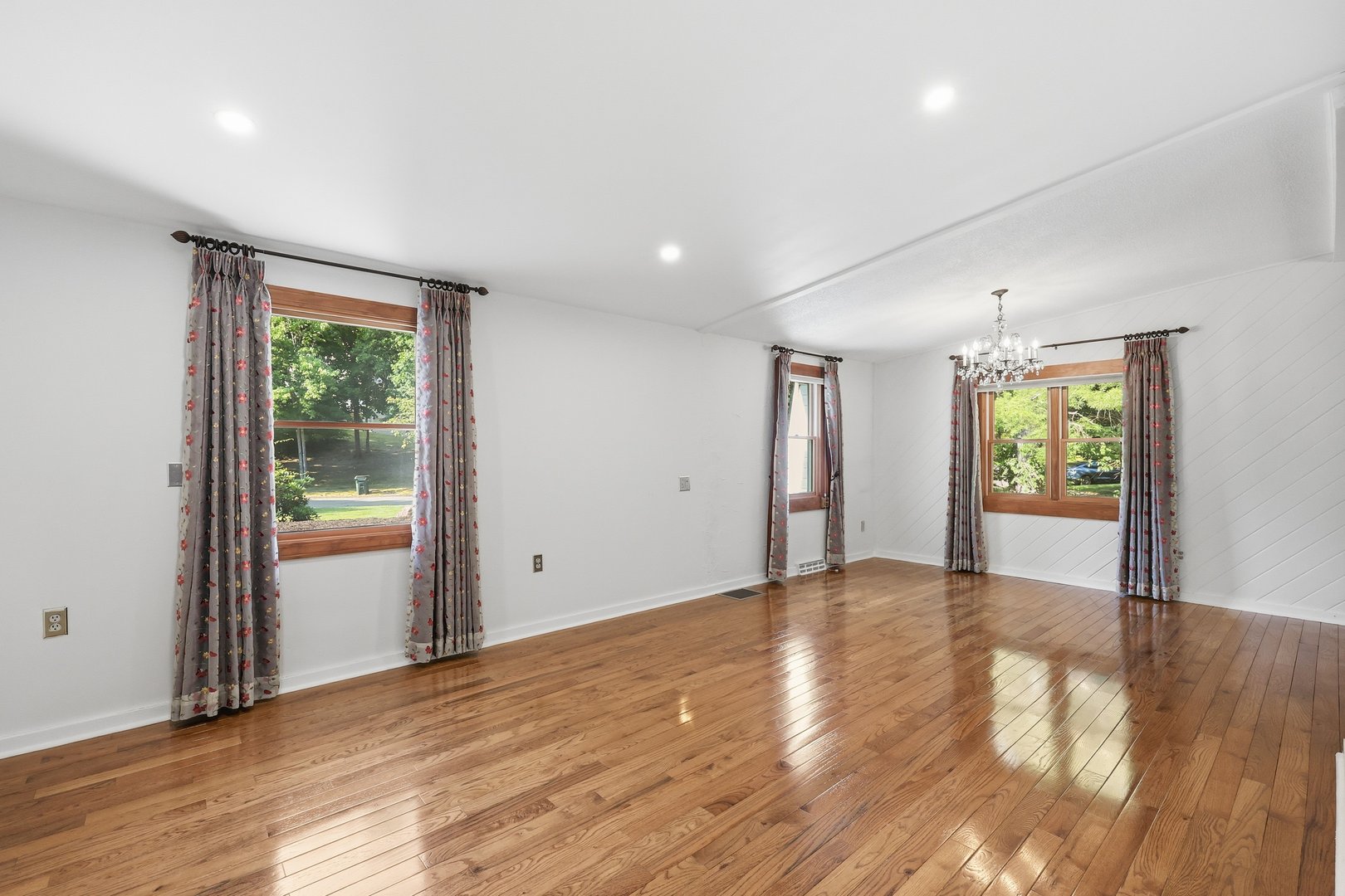 36 Banks Road Photo 9