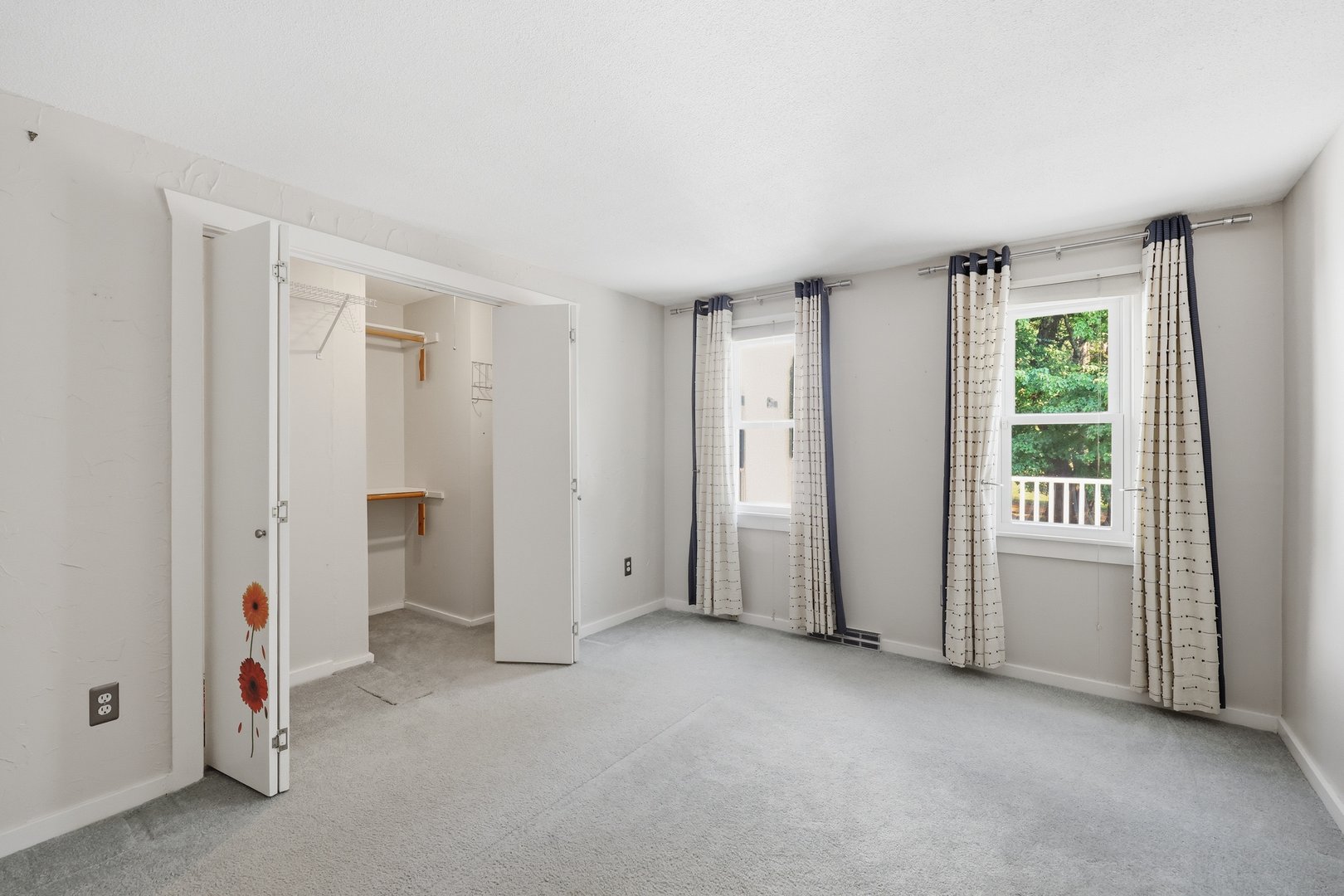 36 Banks Road Photo 13