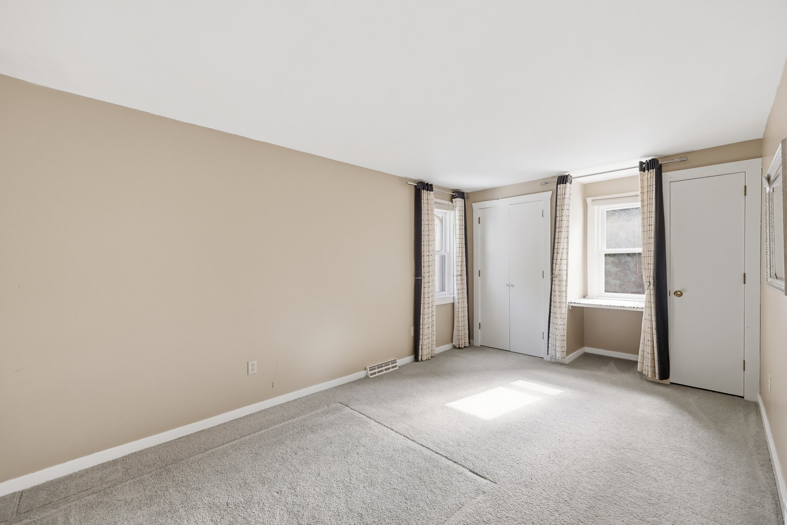 36 Banks Road Photo 19