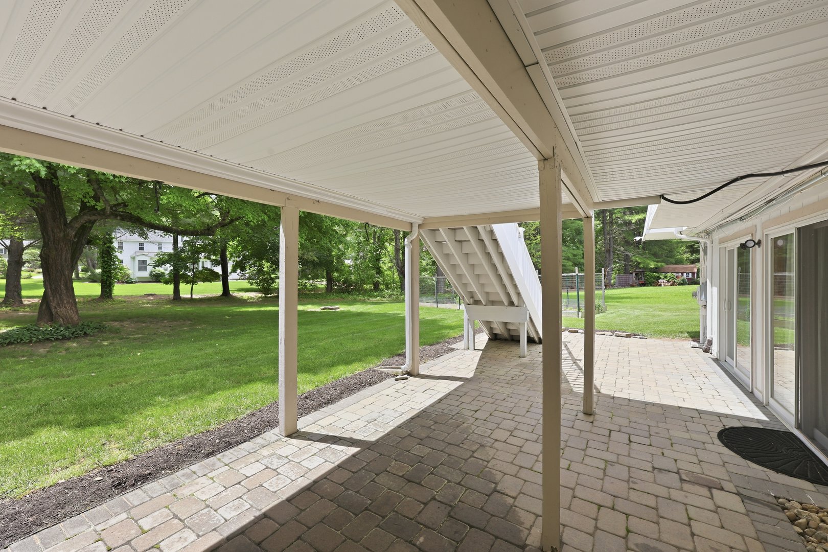 36 Banks Road Photo 39