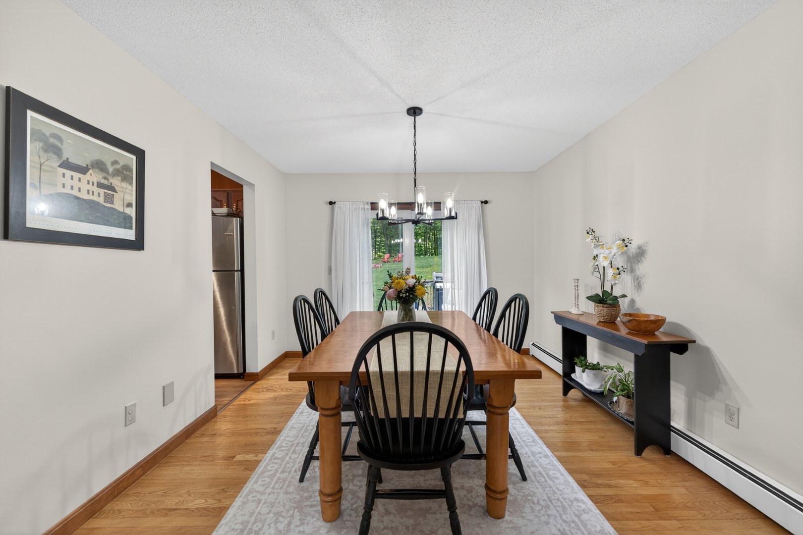 85 White Plains Road Photo 10