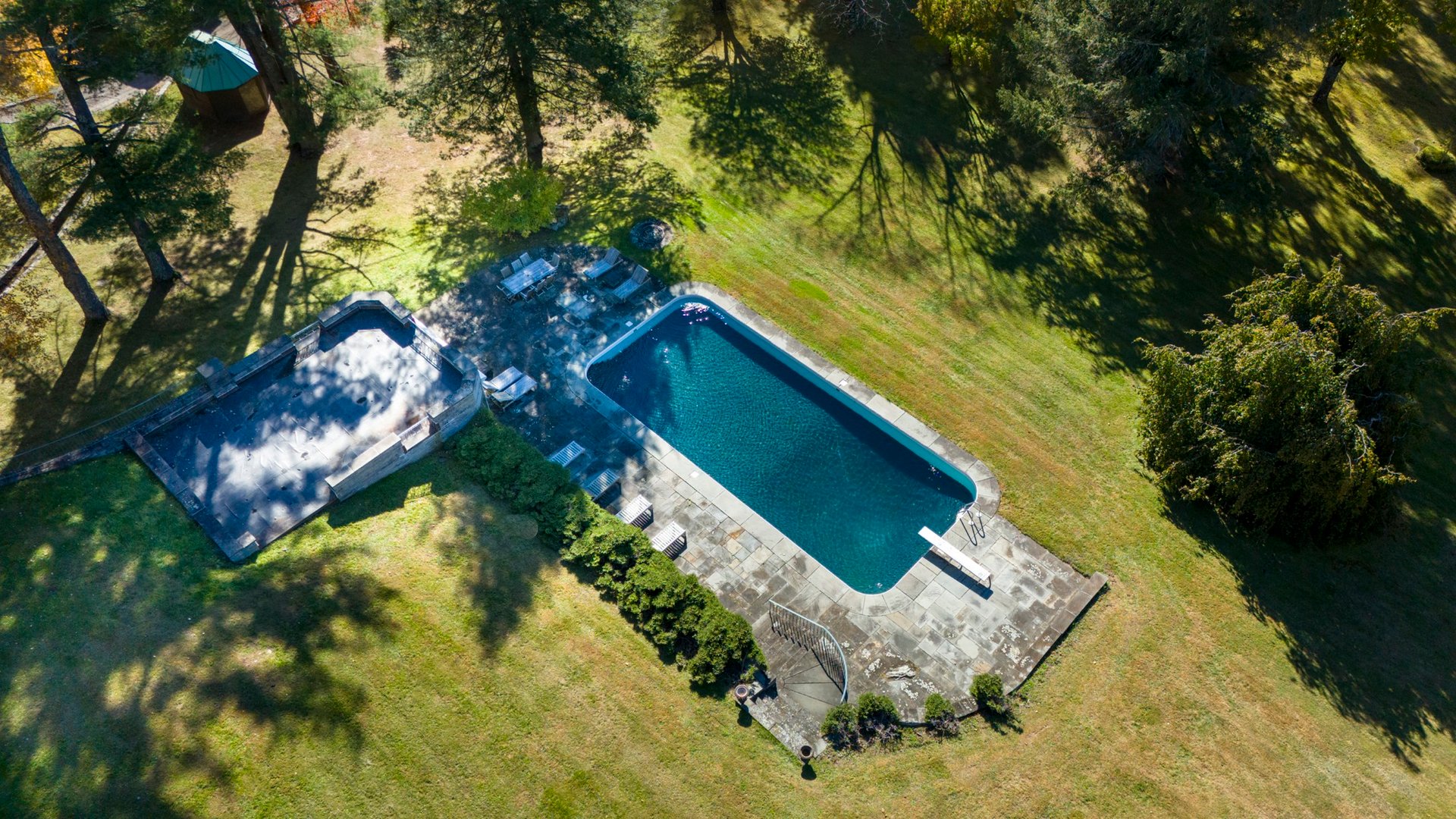 390 Erpf Road Photo 33