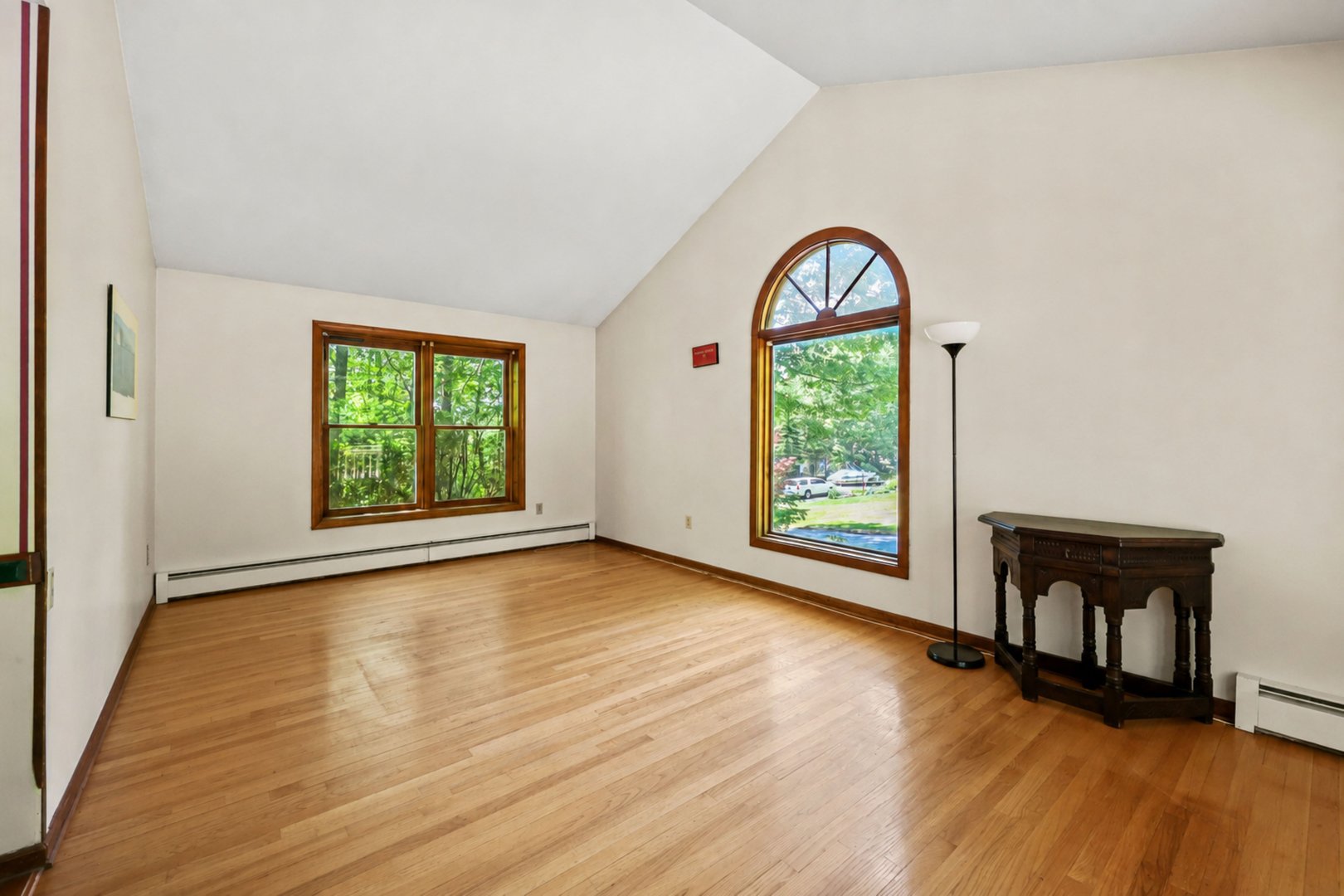 10 Oak Hill Drive Photo 4