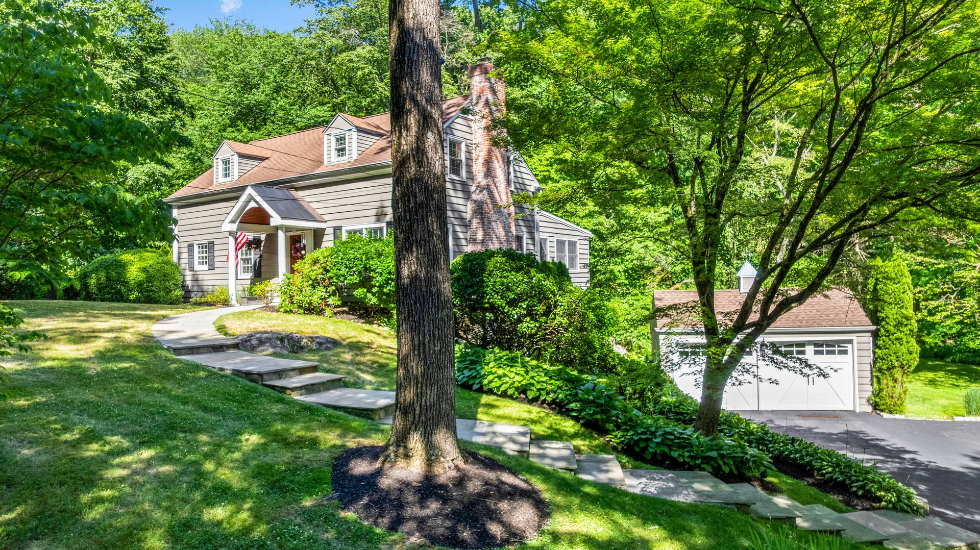 38 Winfield Avenue Photo 2