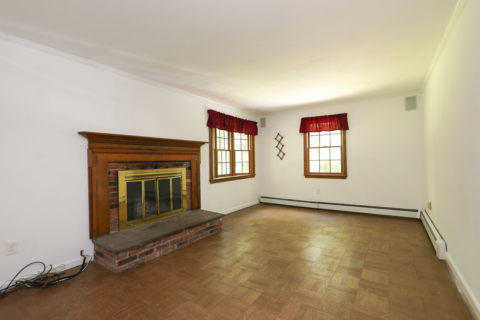145 Wilton Road East Photo 14