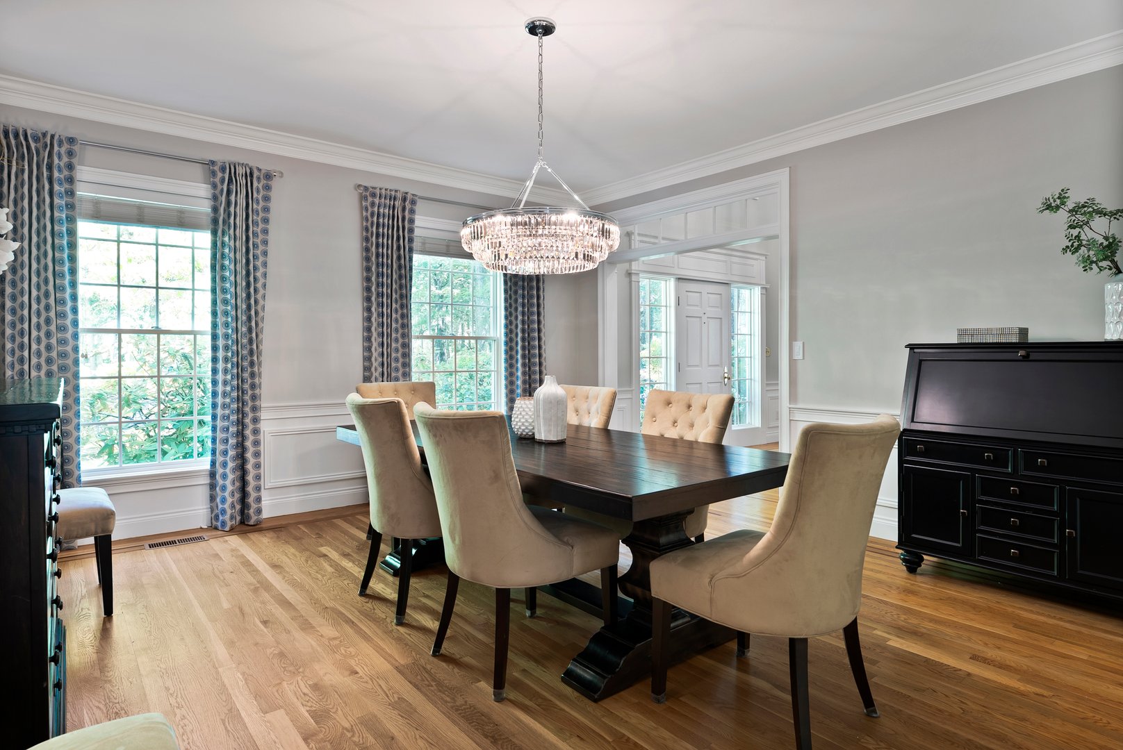 10 Langley Park Photo 5