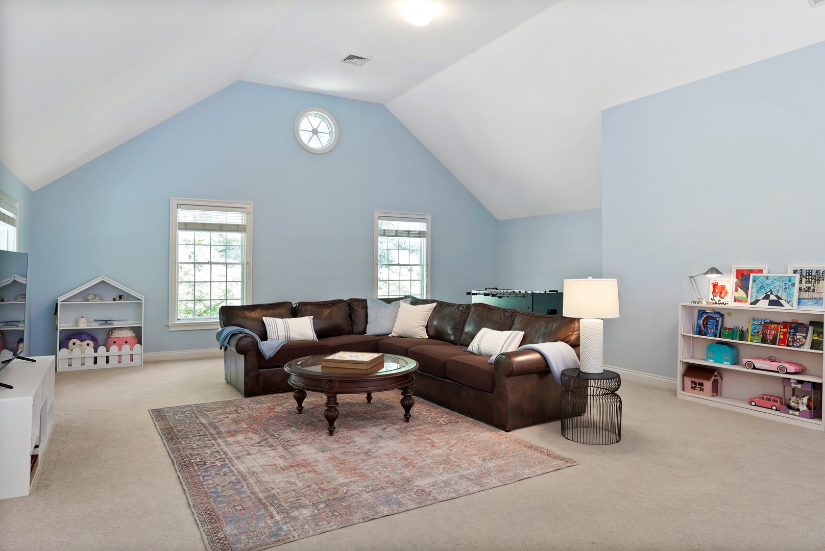 10 Langley Park Photo 32
