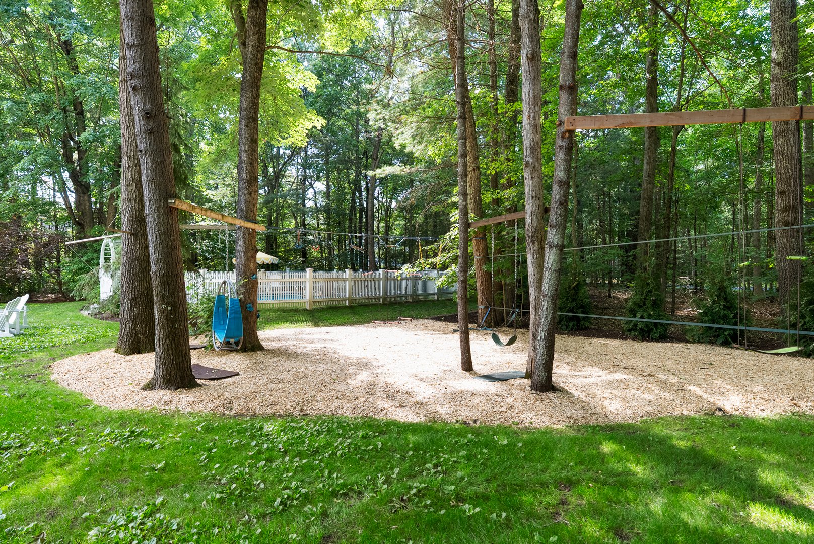10 Langley Park Photo 37