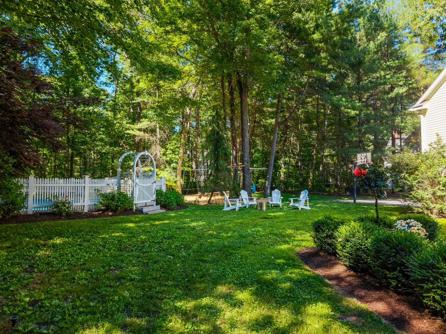 10 Langley Park Photo 38