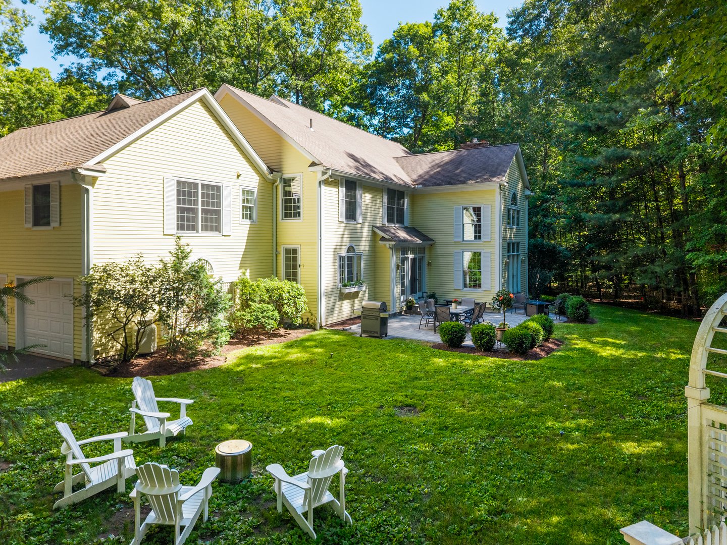 10 Langley Park Photo 40