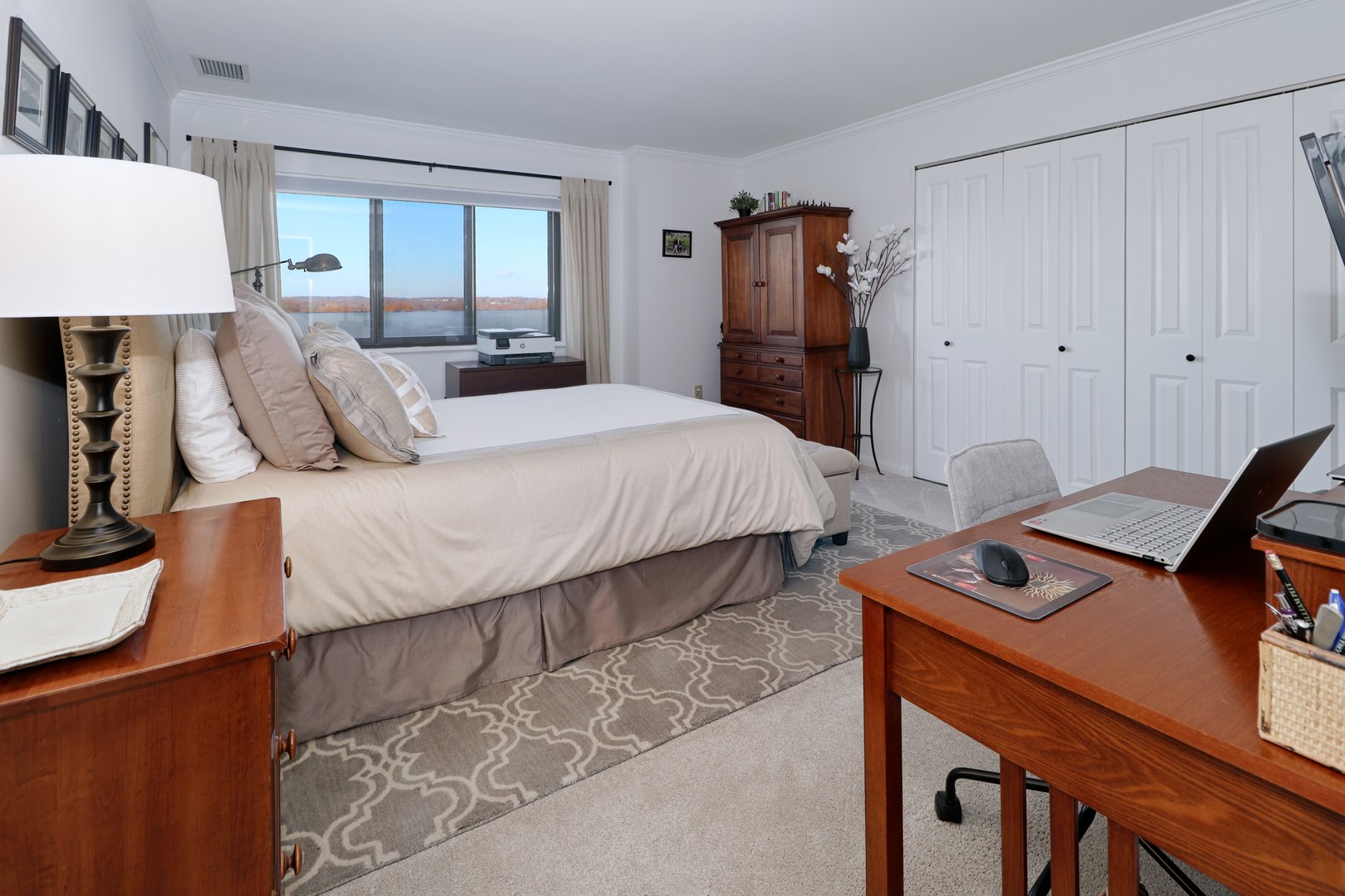 3200 Park Avenue  #9D1 Photo 27