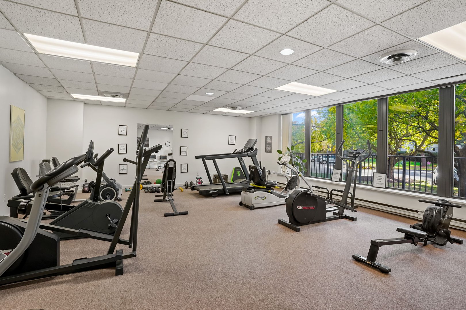 3200 Park Avenue  #9D1 Photo 31