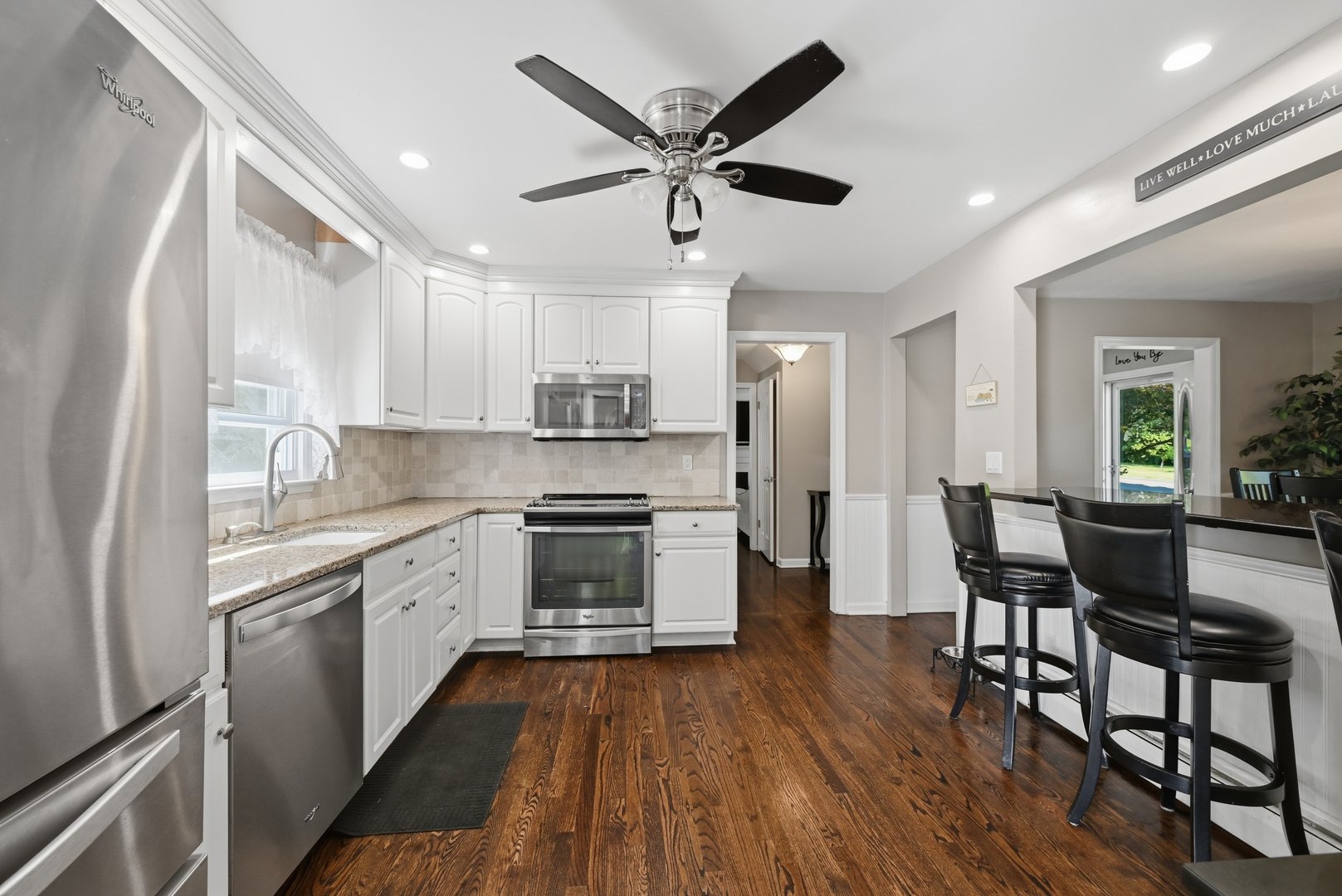 8 Winthrop Road Photo 4