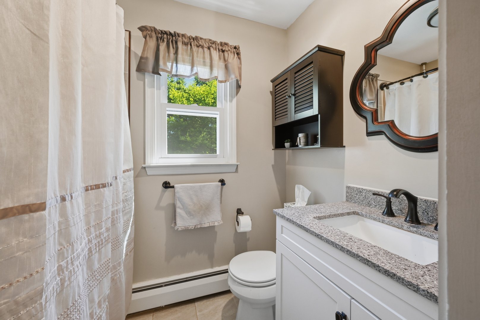8 Winthrop Road Photo 23