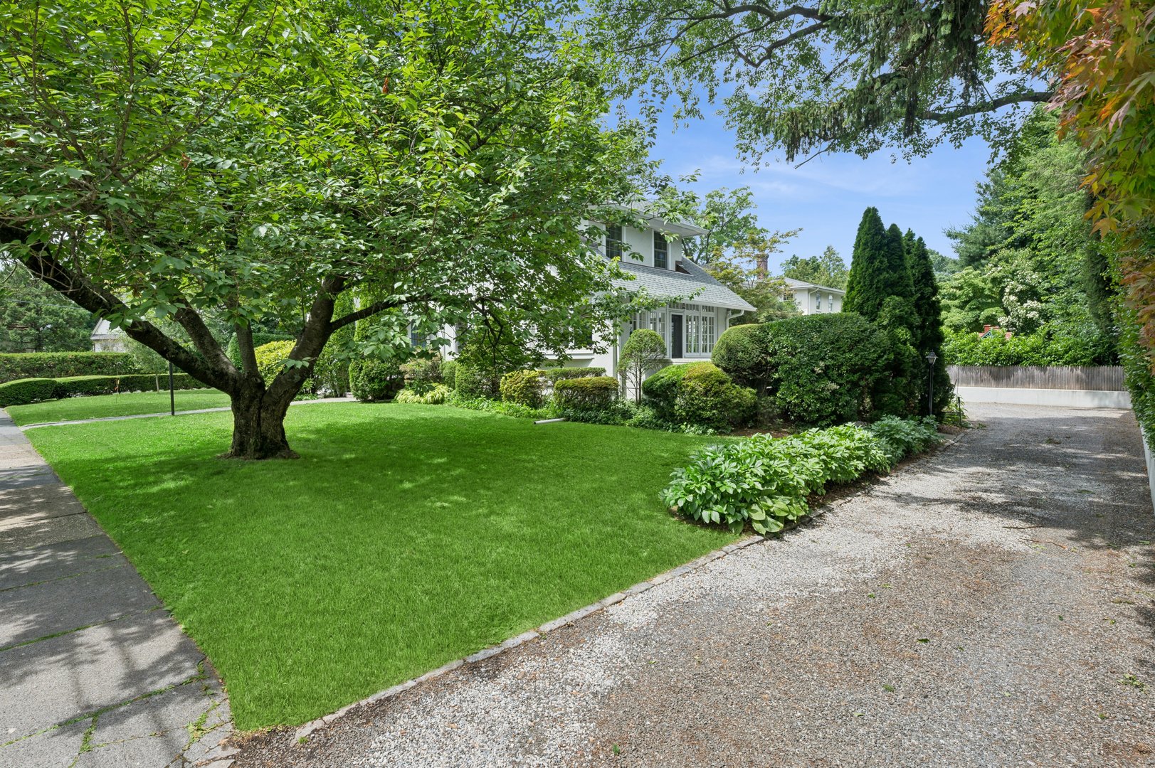 347 Highbrook Avenue Photo 35