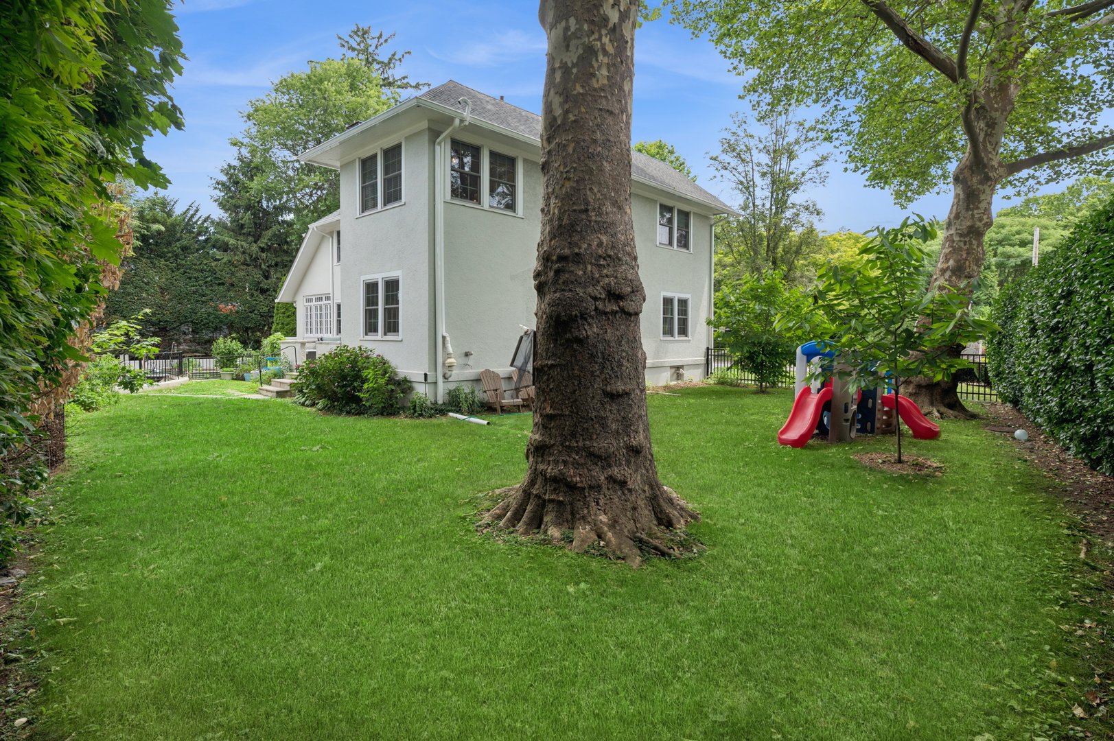 347 Highbrook Avenue Photo 37