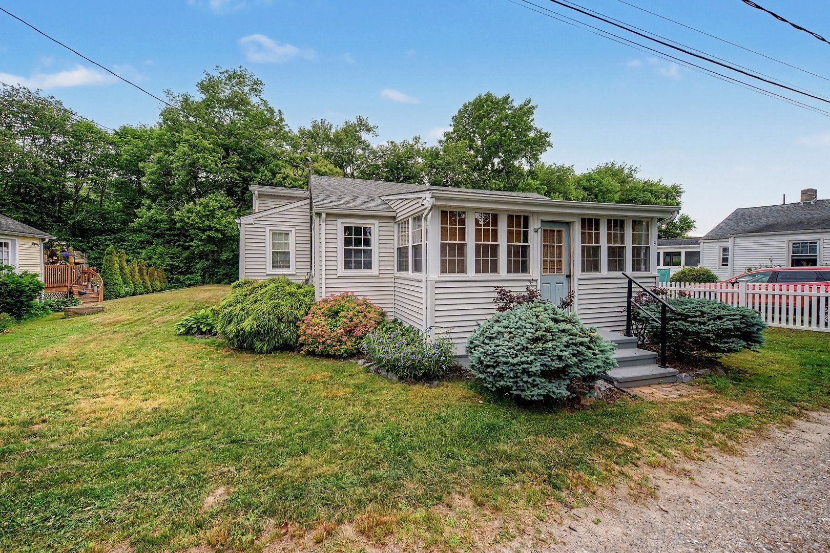 9 2nd Avenue Photo 4