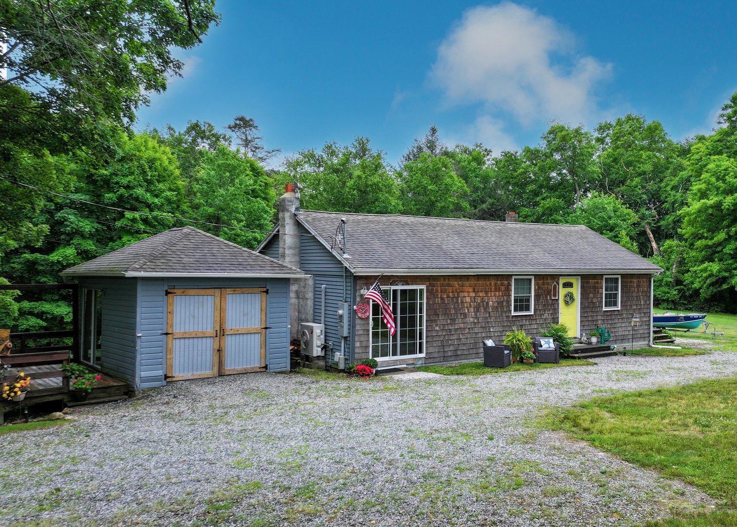 7 Silver Falls Road Photo 2